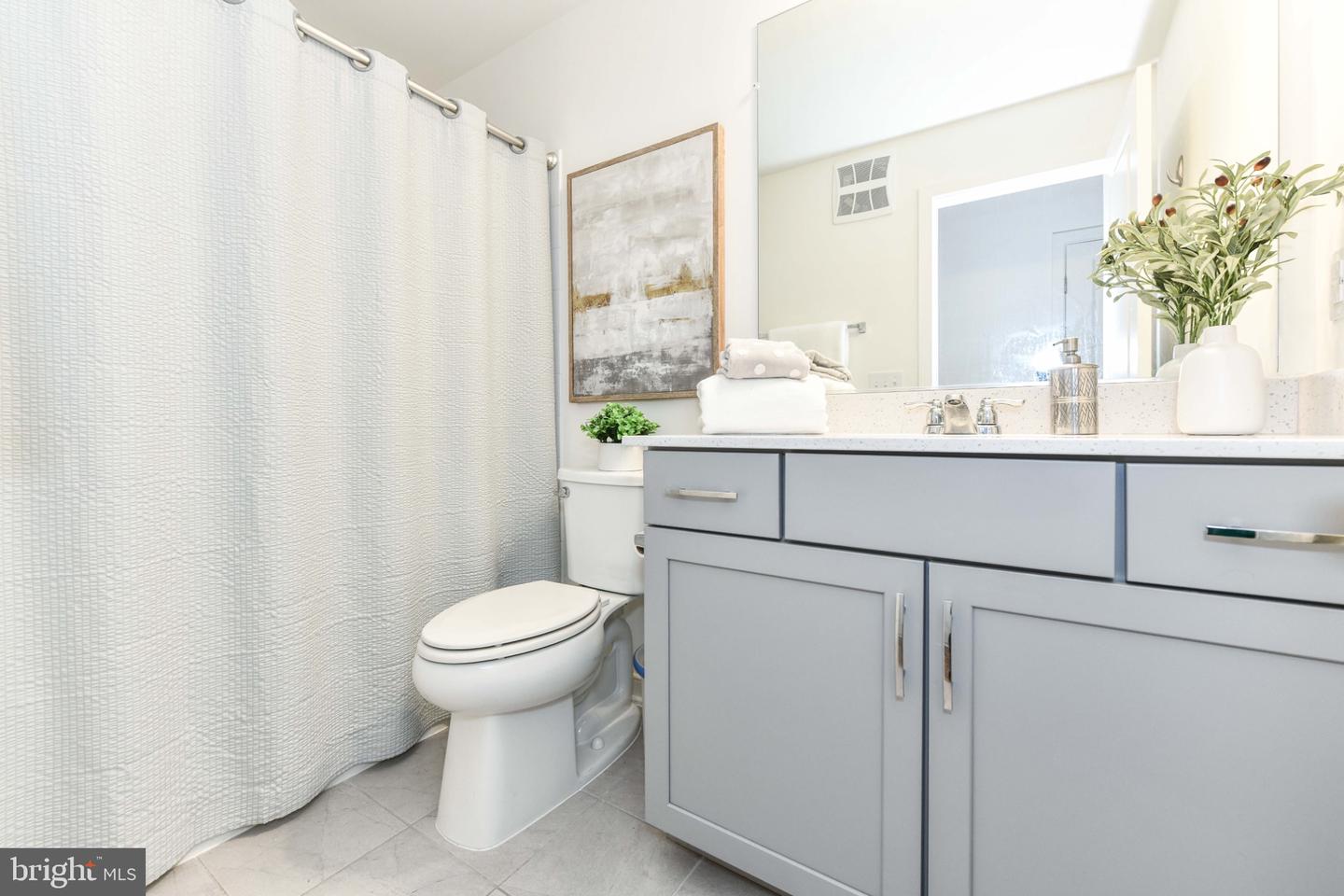 45922 SWALLOW TER, STERLING, Virginia 20165, 3 Bedrooms Bedrooms, 9 Rooms Rooms,2 BathroomsBathrooms,Residential,For sale,45922 SWALLOW TER,VALO2110546 MLS # VALO2110546