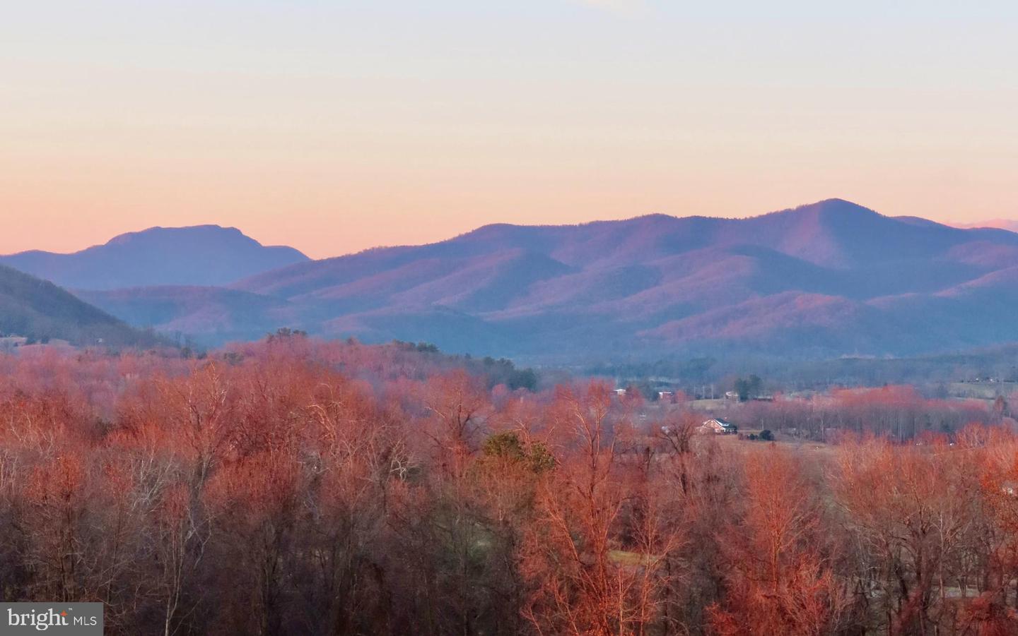 65 CLARK LN, WASHINGTON, Virginia 22747, 6 Bedrooms Bedrooms, ,10 BathroomsBathrooms,Residential,For sale,65 CLARK LN,VARP2002418 MLS # VARP2002418