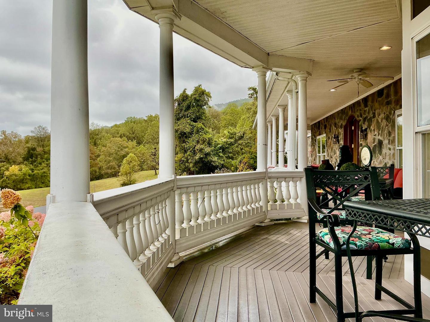 65 CLARK LN, WASHINGTON, Virginia 22747, 6 Bedrooms Bedrooms, ,10 BathroomsBathrooms,Residential,For sale,65 CLARK LN,VARP2002418 MLS # VARP2002418