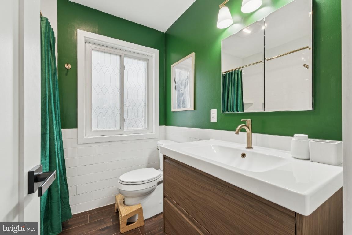 5143 ARRIT CT, BURKE, Virginia 22015, 2 Bedrooms Bedrooms, 9 Rooms Rooms,1 BathroomBathrooms,Residential,For sale,5143 ARRIT CT,VAFX2283800 MLS # VAFX2283800