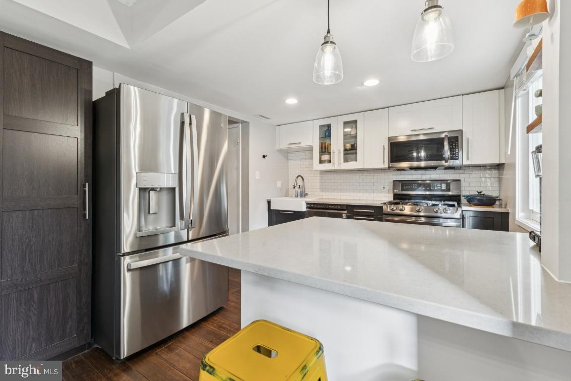 5143 ARRIT CT, BURKE, Virginia 22015, 2 Bedrooms Bedrooms, 9 Rooms Rooms,1 BathroomBathrooms,Residential,For sale,5143 ARRIT CT,VAFX2283800 MLS # VAFX2283800