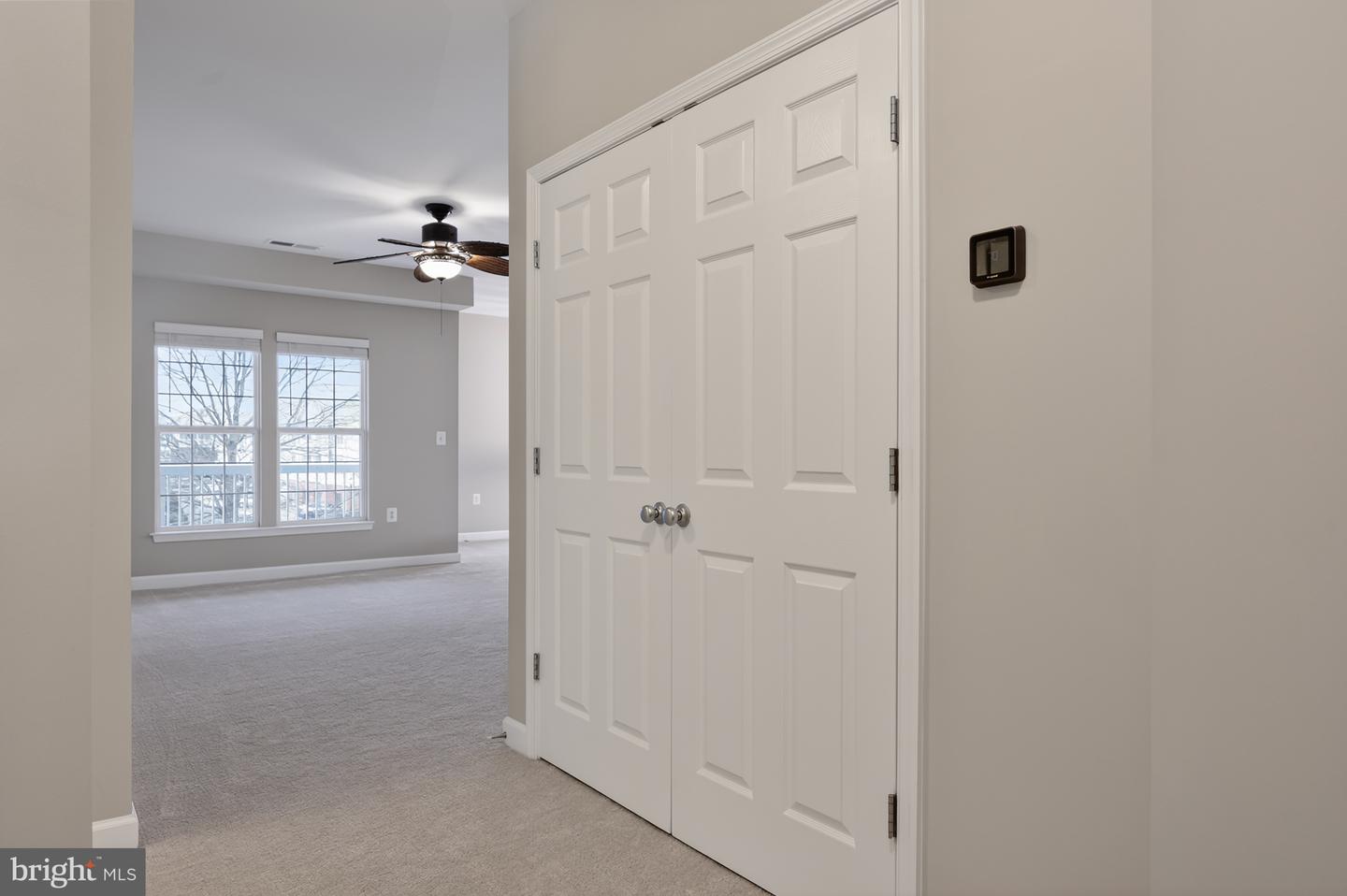 42531 ROCKROSE SQ #302, BRAMBLETON, Virginia 20148, 2 Bedrooms Bedrooms, ,2 BathroomsBathrooms,Residential,For sale,42531 ROCKROSE SQ #302,VALO2113706 MLS # VALO2113706