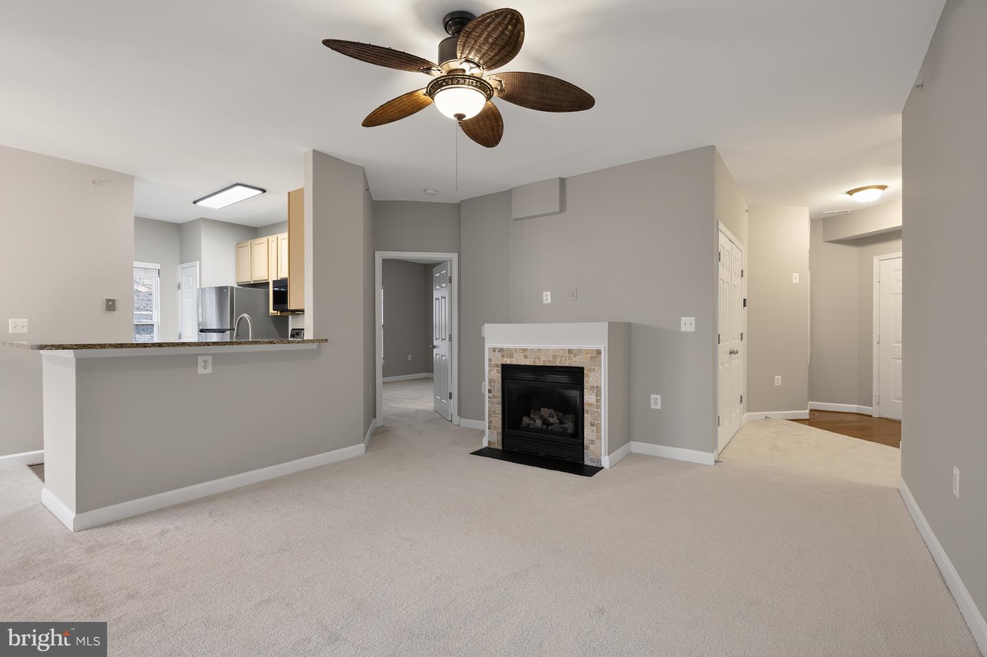 42531 ROCKROSE SQ #302, BRAMBLETON, Virginia 20148, 2 Bedrooms Bedrooms, ,2 BathroomsBathrooms,Residential,For sale,42531 ROCKROSE SQ #302,VALO2113706 MLS # VALO2113706