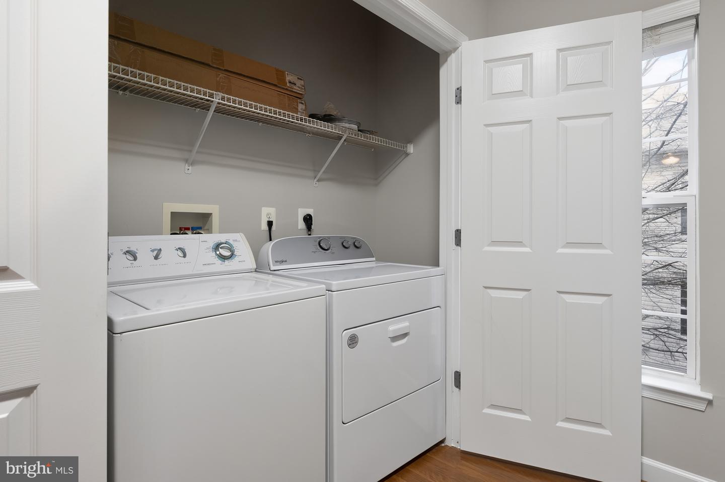 42531 ROCKROSE SQ #302, BRAMBLETON, Virginia 20148, 2 Bedrooms Bedrooms, ,2 BathroomsBathrooms,Residential,For sale,42531 ROCKROSE SQ #302,VALO2113706 MLS # VALO2113706