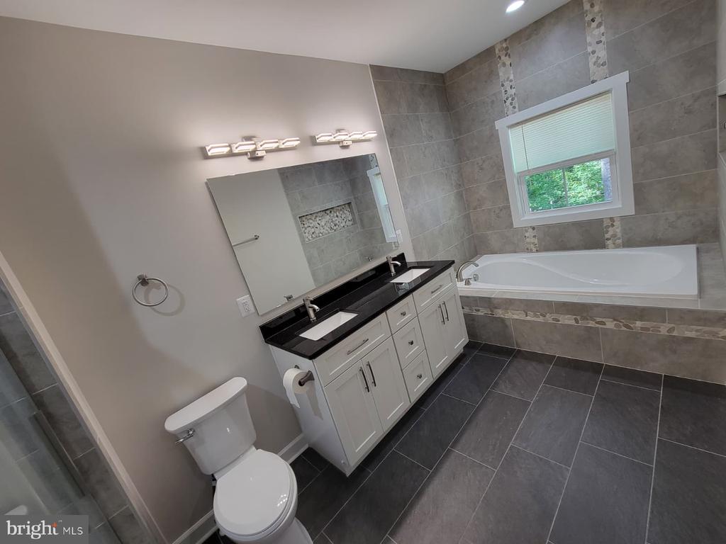 112 EDGEHILL DR, LOCUST GROVE, Virginia 22508, 3 Bedrooms Bedrooms, ,2 BathroomsBathrooms,Residential,112 EDGEHILL DR,VAOR2009952 MLS # VAOR2009952