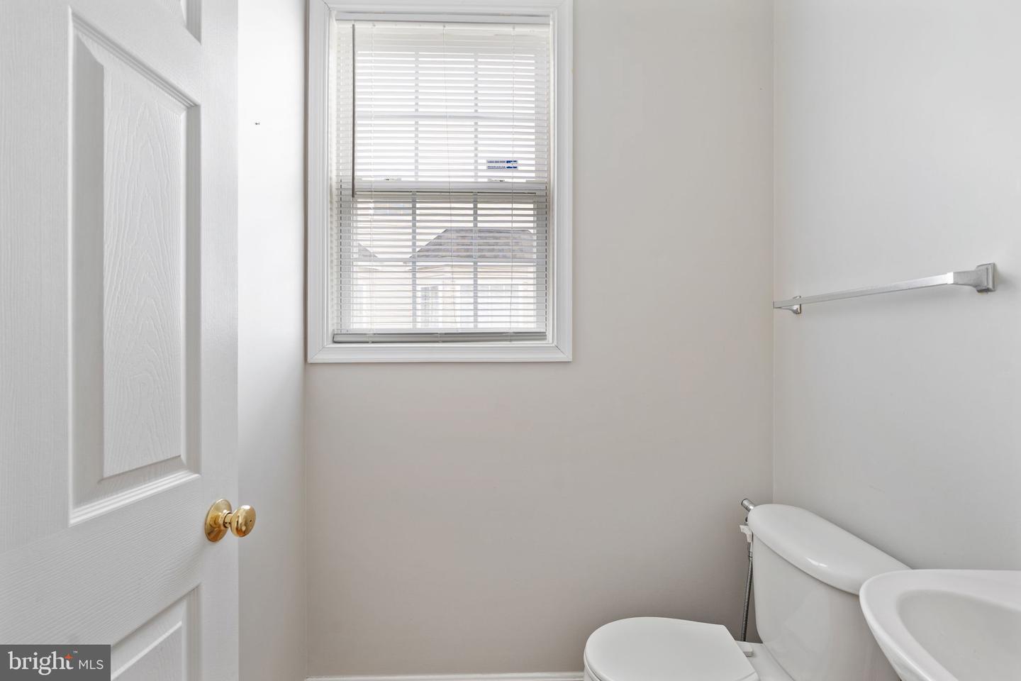 20 PINEHURST LN, STAFFORD, Virginia 22554, 5 Bedrooms Bedrooms, 17 Rooms Rooms,3 BathroomsBathrooms,Residential,For sale,20 PINEHURST LN,VAST2045278 MLS # VAST2045278