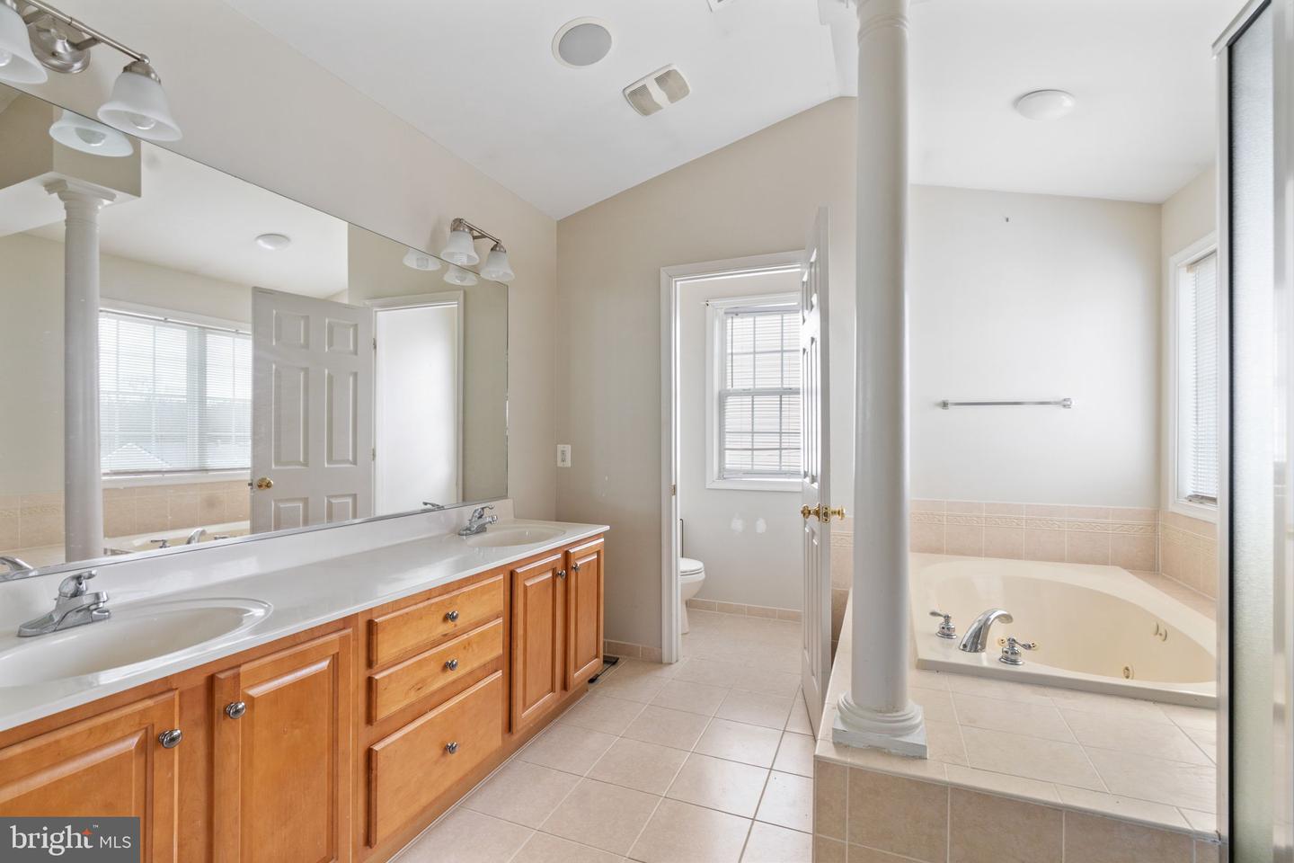 20 PINEHURST LN, STAFFORD, Virginia 22554, 5 Bedrooms Bedrooms, 17 Rooms Rooms,3 BathroomsBathrooms,Residential,For sale,20 PINEHURST LN,VAST2045278 MLS # VAST2045278