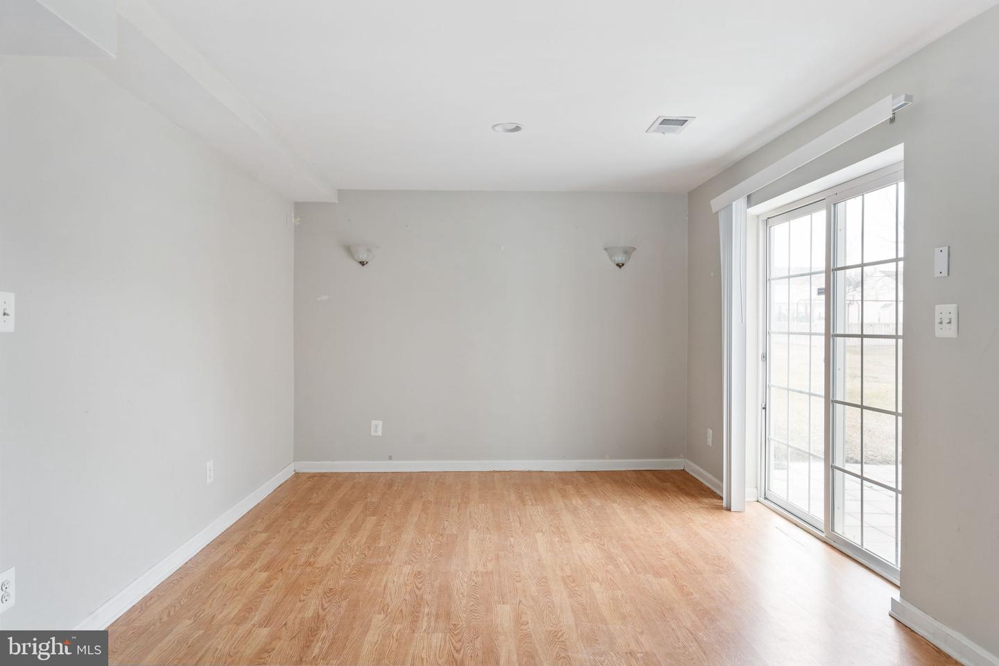 20 PINEHURST LN, STAFFORD, Virginia 22554, 5 Bedrooms Bedrooms, 17 Rooms Rooms,3 BathroomsBathrooms,Residential,For sale,20 PINEHURST LN,VAST2045278 MLS # VAST2045278