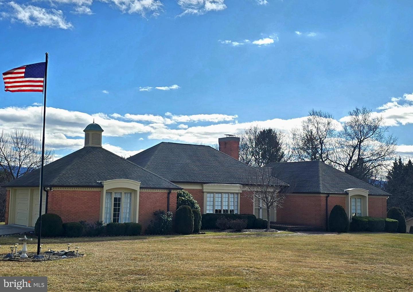 3274 ROCKLAND RD, FRONT ROYAL, Virginia 22630, 3 Bedrooms Bedrooms, ,3 BathroomsBathrooms,Residential,For sale,3274 ROCKLAND RD,VAWR2013138 MLS # VAWR2013138