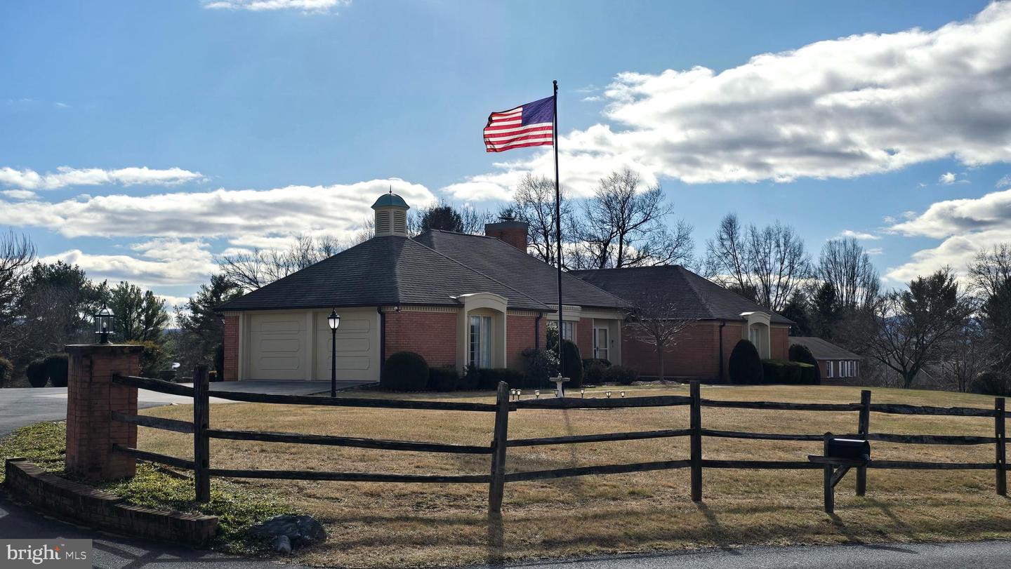 3274 ROCKLAND RD, FRONT ROYAL, Virginia 22630, 3 Bedrooms Bedrooms, ,3 BathroomsBathrooms,Residential,For sale,3274 ROCKLAND RD,VAWR2013138 MLS # VAWR2013138