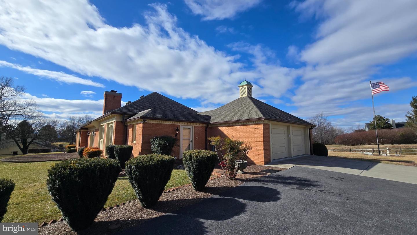 3274 ROCKLAND RD, FRONT ROYAL, Virginia 22630, 3 Bedrooms Bedrooms, ,3 BathroomsBathrooms,Residential,For sale,3274 ROCKLAND RD,VAWR2013138 MLS # VAWR2013138