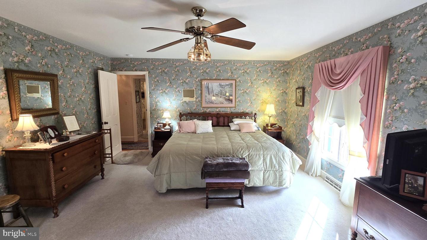 3274 ROCKLAND RD, FRONT ROYAL, Virginia 22630, 3 Bedrooms Bedrooms, ,3 BathroomsBathrooms,Residential,For sale,3274 ROCKLAND RD,VAWR2013138 MLS # VAWR2013138