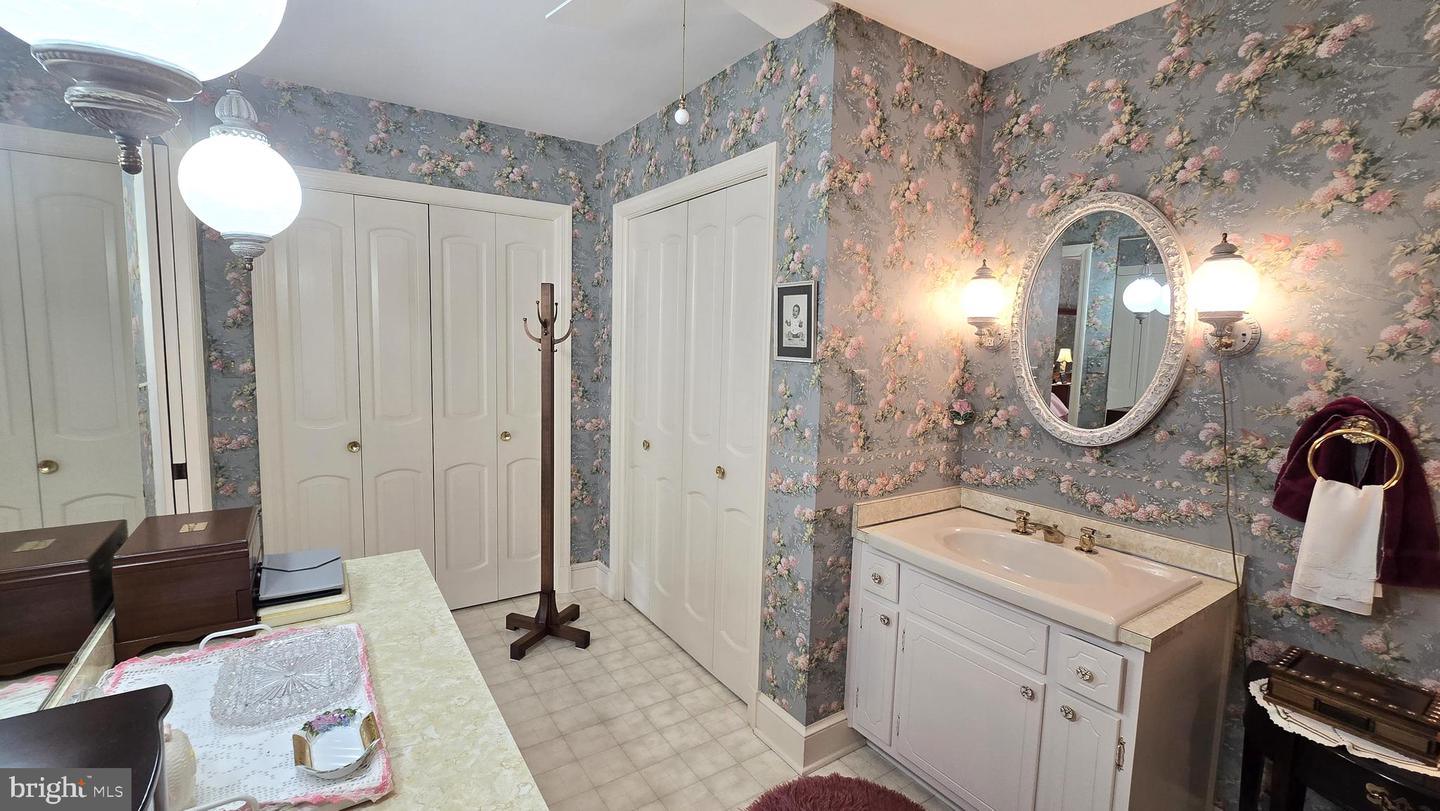 3274 ROCKLAND RD, FRONT ROYAL, Virginia 22630, 3 Bedrooms Bedrooms, ,3 BathroomsBathrooms,Residential,For sale,3274 ROCKLAND RD,VAWR2013138 MLS # VAWR2013138