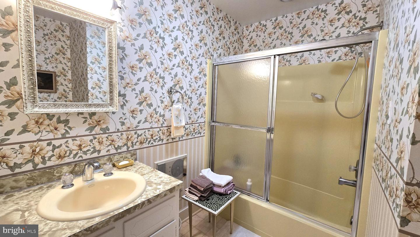 3274 ROCKLAND RD, FRONT ROYAL, Virginia 22630, 3 Bedrooms Bedrooms, ,3 BathroomsBathrooms,Residential,For sale,3274 ROCKLAND RD,VAWR2013138 MLS # VAWR2013138