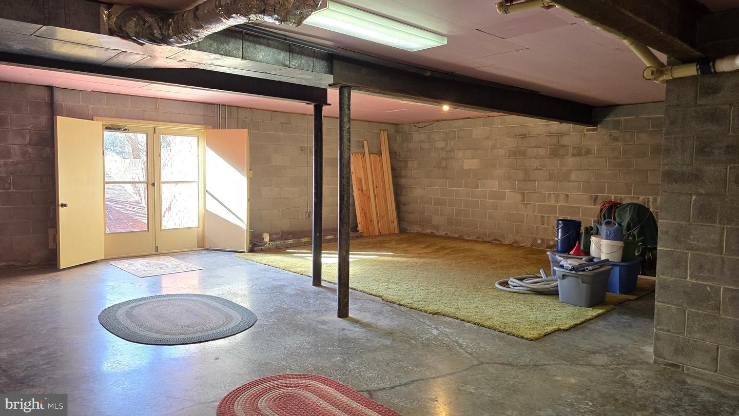 3274 ROCKLAND RD, FRONT ROYAL, Virginia 22630, 3 Bedrooms Bedrooms, ,3 BathroomsBathrooms,Residential,For sale,3274 ROCKLAND RD,VAWR2013138 MLS # VAWR2013138