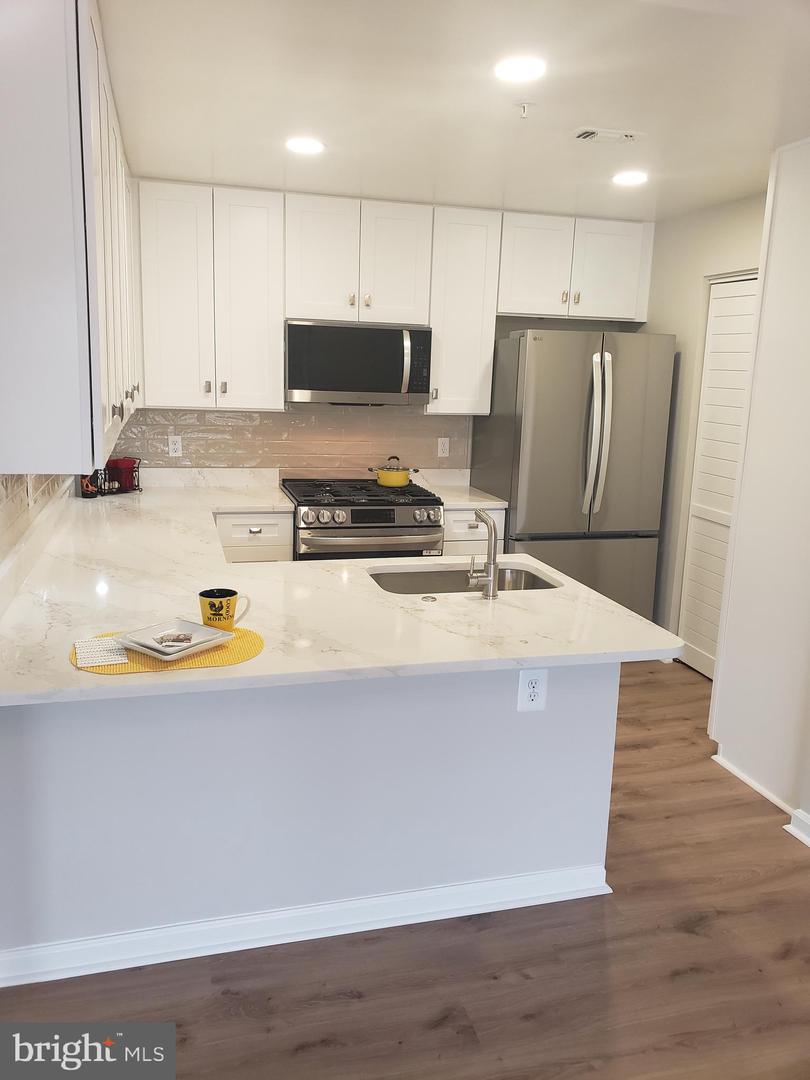 45070 BRAE TER #202, ASHBURN, Virginia 20147, 2 Bedrooms Bedrooms, ,2 BathroomsBathrooms,Residential,For sale,45070 BRAE TER #202,VALO2114068 MLS # VALO2114068