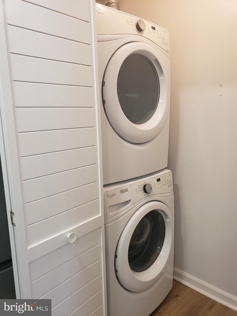 45070 BRAE TER #202, ASHBURN, Virginia 20147, 2 Bedrooms Bedrooms, ,2 BathroomsBathrooms,Residential,For sale,45070 BRAE TER #202,VALO2114068 MLS # VALO2114068