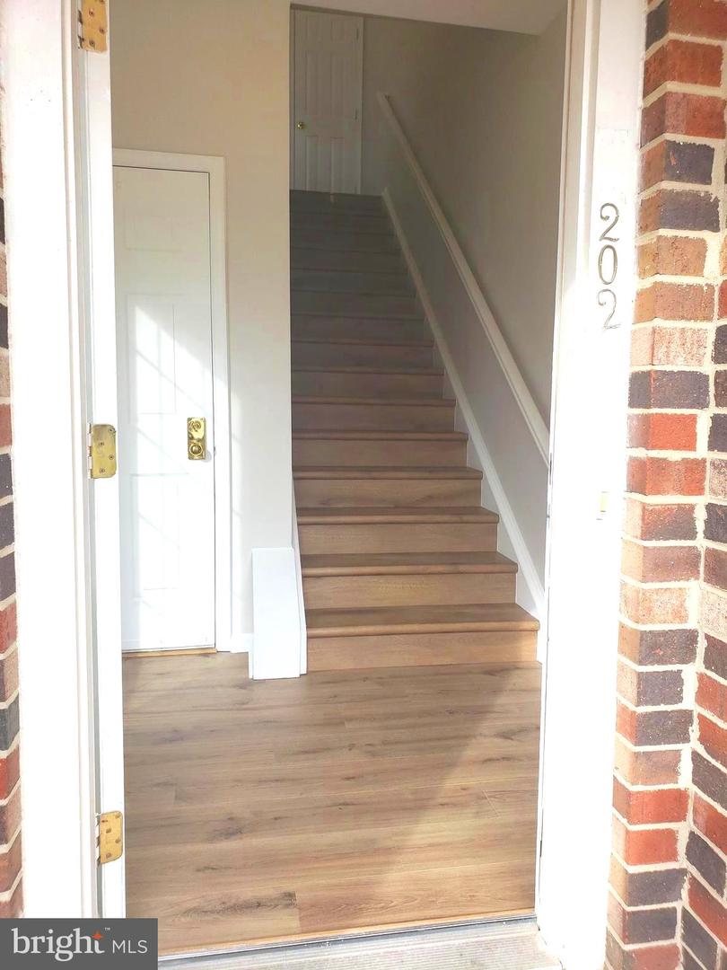 45070 BRAE TER #202, ASHBURN, Virginia 20147, 2 Bedrooms Bedrooms, ,2 BathroomsBathrooms,Residential,For sale,45070 BRAE TER #202,VALO2114068 MLS # VALO2114068