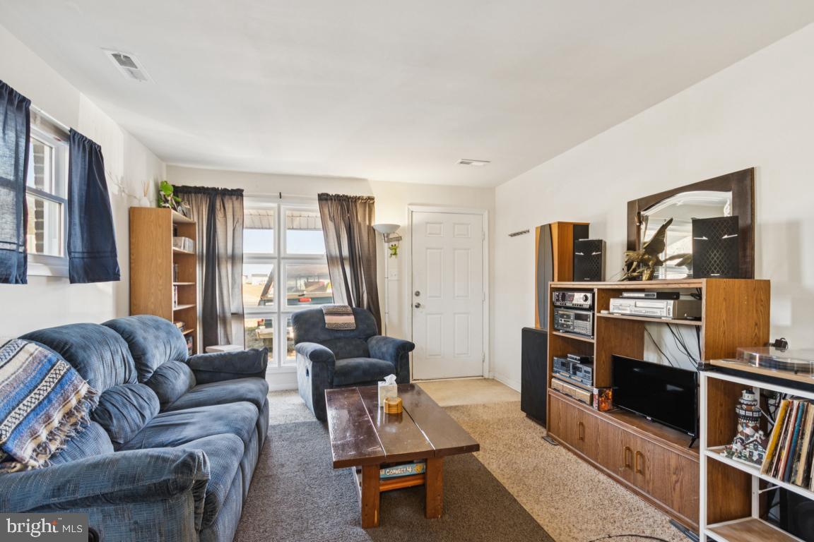 14442 RIXEYVILLE RD, CULPEPER, Virginia 22701, 3 Bedrooms Bedrooms, 7 Rooms Rooms,1 BathroomBathrooms,Residential,For sale,14442 RIXEYVILLE RD,VACU2012430 MLS # VACU2012430