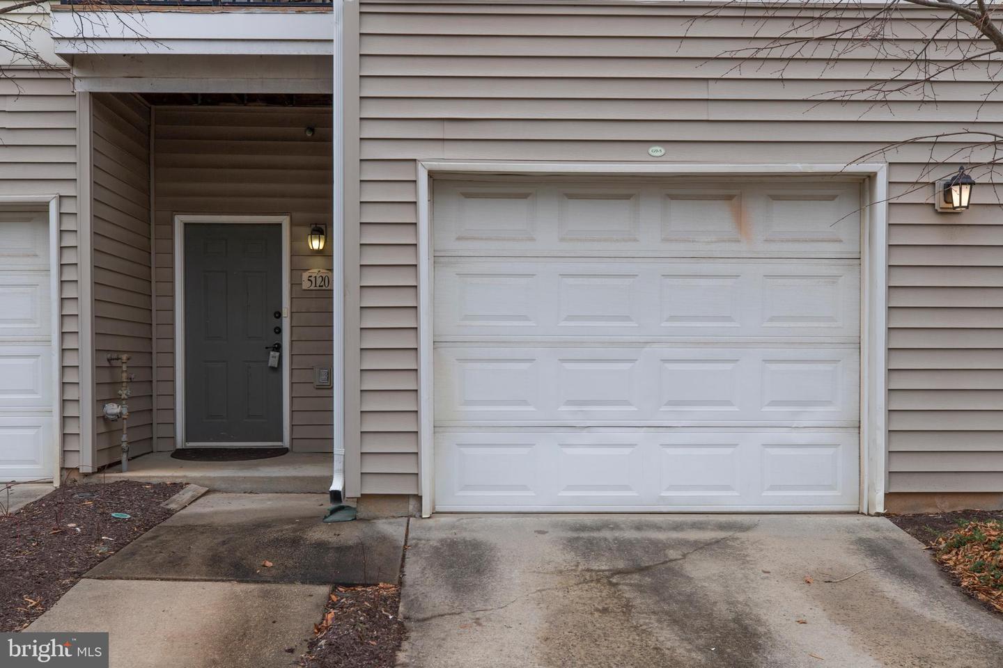 5120 BRITTNEY ELYSE CIR #T, CENTREVILLE, Virginia 20120, 2 Bedrooms Bedrooms, ,2 BathroomsBathrooms,Residential,For sale,5120 BRITTNEY ELYSE CIR #T,VAFX2286060 MLS # VAFX2286060