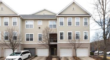 5120 BRITTNEY ELYSE CIR #T, CENTREVILLE, Virginia 20120, 2 Bedrooms Bedrooms, ,2 BathroomsBathrooms,Residential,For sale,5120 BRITTNEY ELYSE CIR #T,VAFX2286060 MLS # VAFX2286060