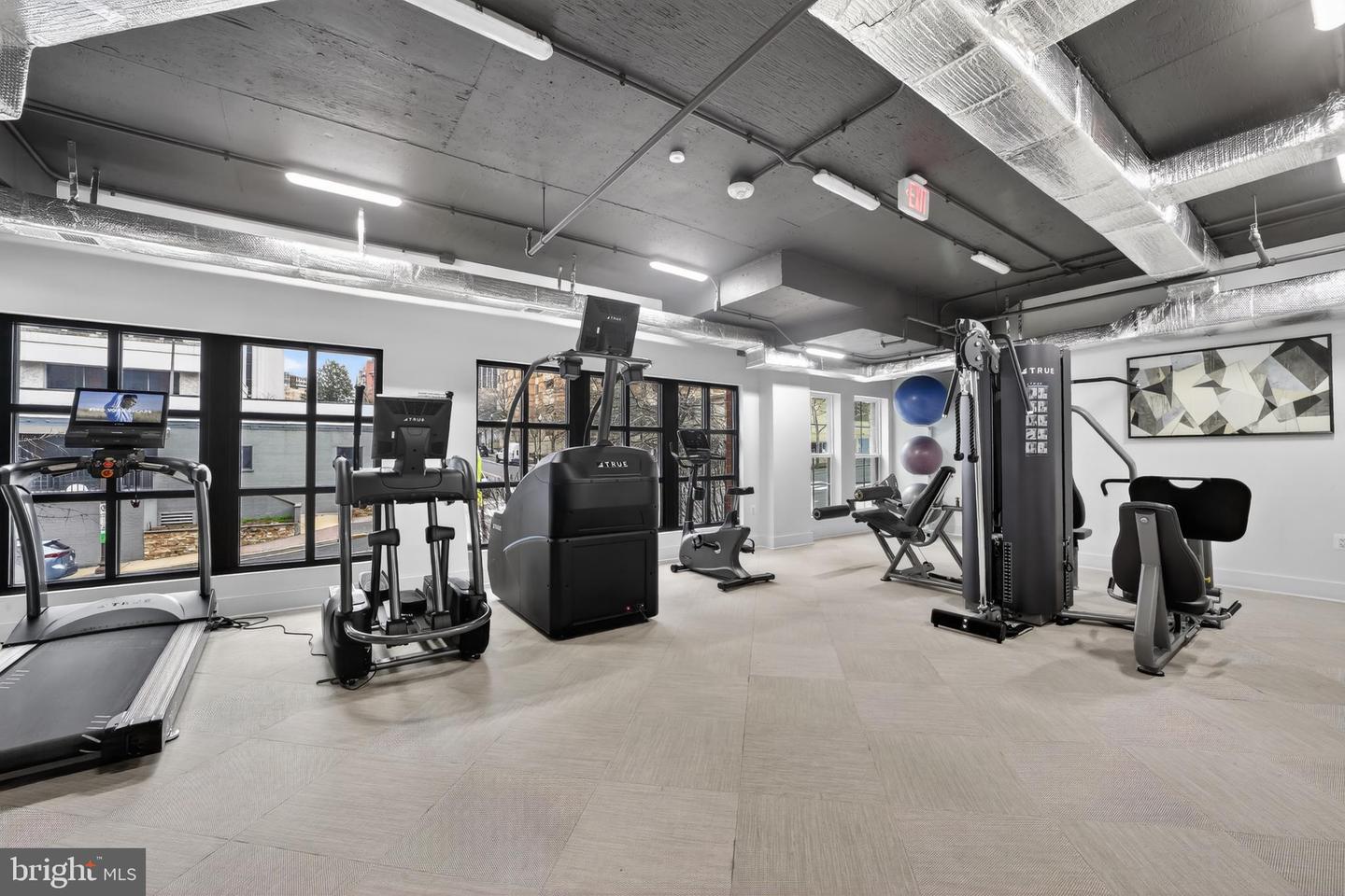 1411 KEY BLVD #311, ARLINGTON, Virginia 22209, 2 Bedrooms Bedrooms, ,2 BathroomsBathrooms,Residential,For sale,1411 KEY BLVD #311,VAAR2067832 MLS # VAAR2067832