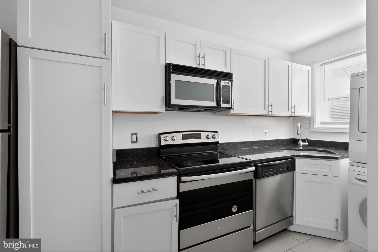 3065 PATRICK HENRY DR #102, FALLS CHURCH, Virginia 22044, 1 Bedroom Bedrooms, ,1 BathroomBathrooms,Residential,For sale,3065 PATRICK HENRY DR #102,VAFX2286262 MLS # VAFX2286262