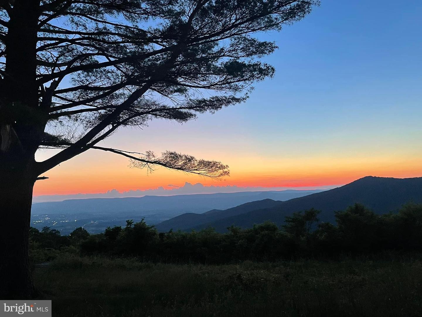 529 CHERRYWOOD RD, FRONT ROYAL, Virginia 22630, 3 Bedrooms Bedrooms, 6 Rooms Rooms,2 BathroomsBathrooms,Residential,For sale,529 CHERRYWOOD RD,VAWR2013156 MLS # VAWR2013156