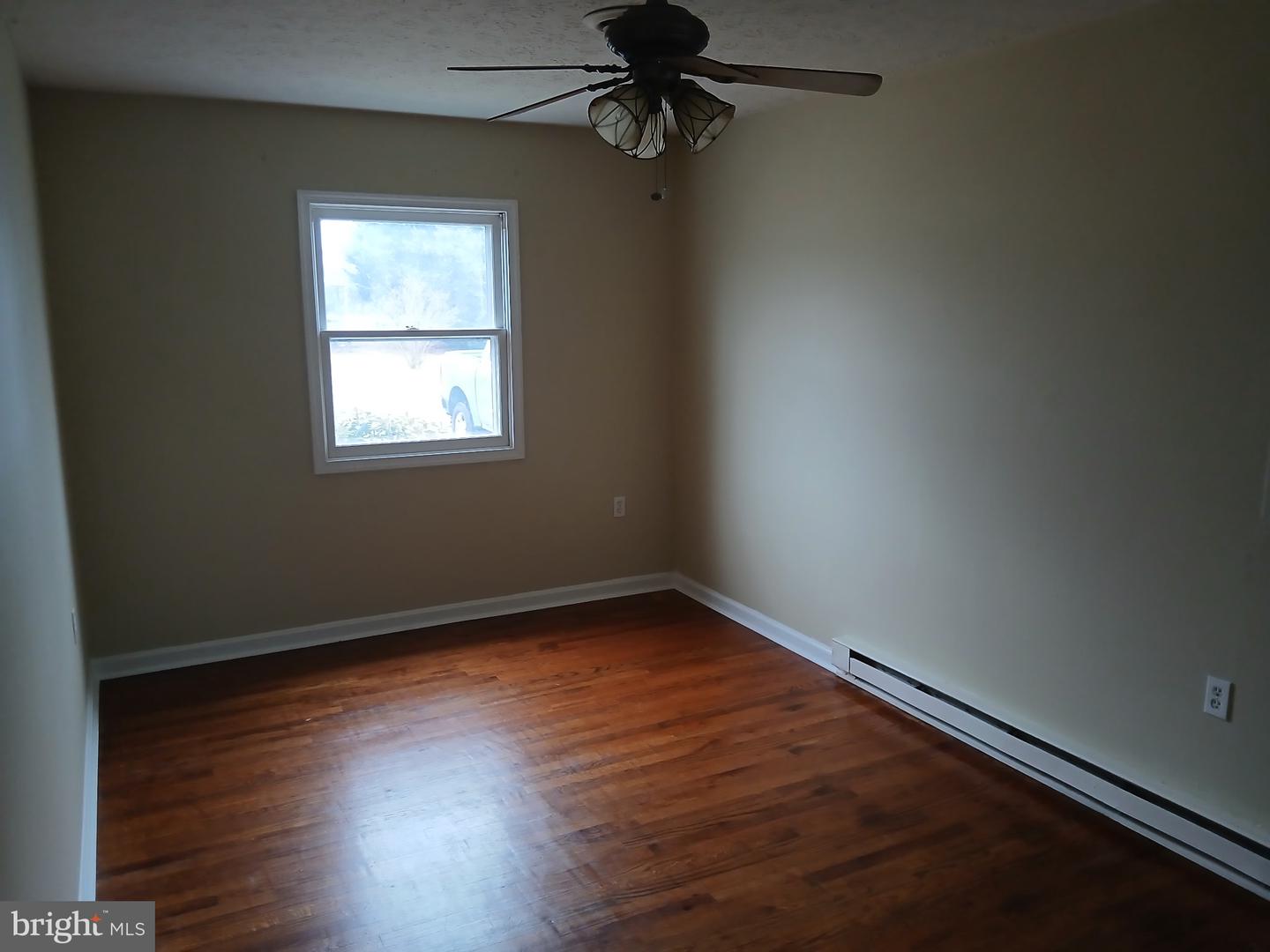 2155 MASSANUTTEN DR, MIDDLETOWN, Virginia 22645, 3 Bedrooms Bedrooms, ,2 BathroomsBathrooms,Residential,For sale,2155 MASSANUTTEN DR,VAFV2039046 MLS # VAFV2039046