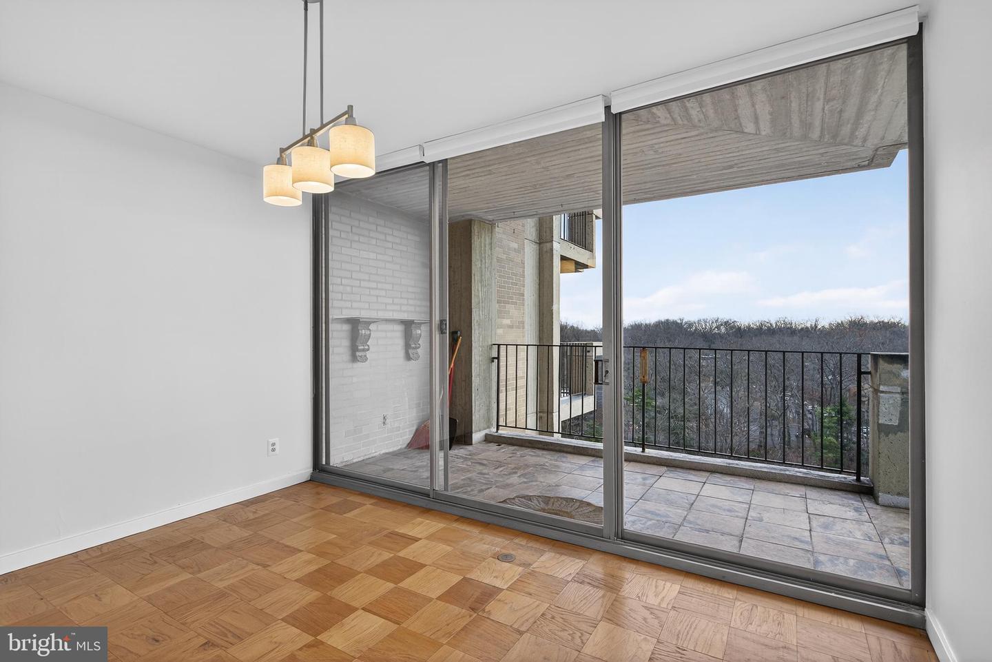 11400 WASHINGTON PLZ W #1303, RESTON, Virginia 20190, 2 Bedrooms Bedrooms, ,2 BathroomsBathrooms,Residential,For sale,11400 WASHINGTON PLZ W #1303,VAFX2286306 MLS # VAFX2286306