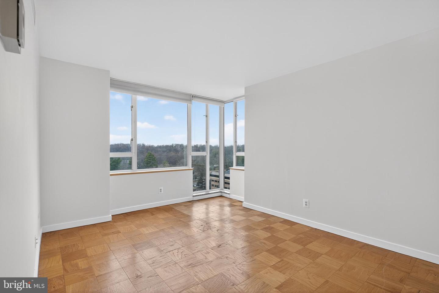 11400 WASHINGTON PLZ W #1303, RESTON, Virginia 20190, 2 Bedrooms Bedrooms, ,2 BathroomsBathrooms,Residential,For sale,11400 WASHINGTON PLZ W #1303,VAFX2286306 MLS # VAFX2286306