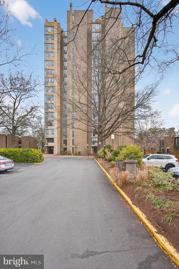 11400 WASHINGTON PLZ W #1303, RESTON, Virginia 20190, 2 Bedrooms Bedrooms, ,2 BathroomsBathrooms,Residential,For sale,11400 WASHINGTON PLZ W #1303,VAFX2286306 MLS # VAFX2286306