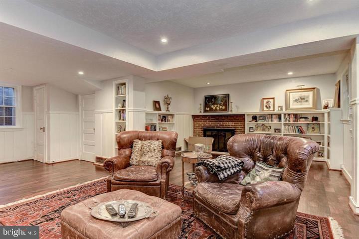 4920 PALISADE LN NW, WASHINGTON, District Of Columbia 20016, 6 Bedrooms Bedrooms, 19 Rooms Rooms,5 BathroomsBathrooms,Residential,For sale,4920 PALISADE LN NW,DCDC2242002 MLS # DCDC2242002