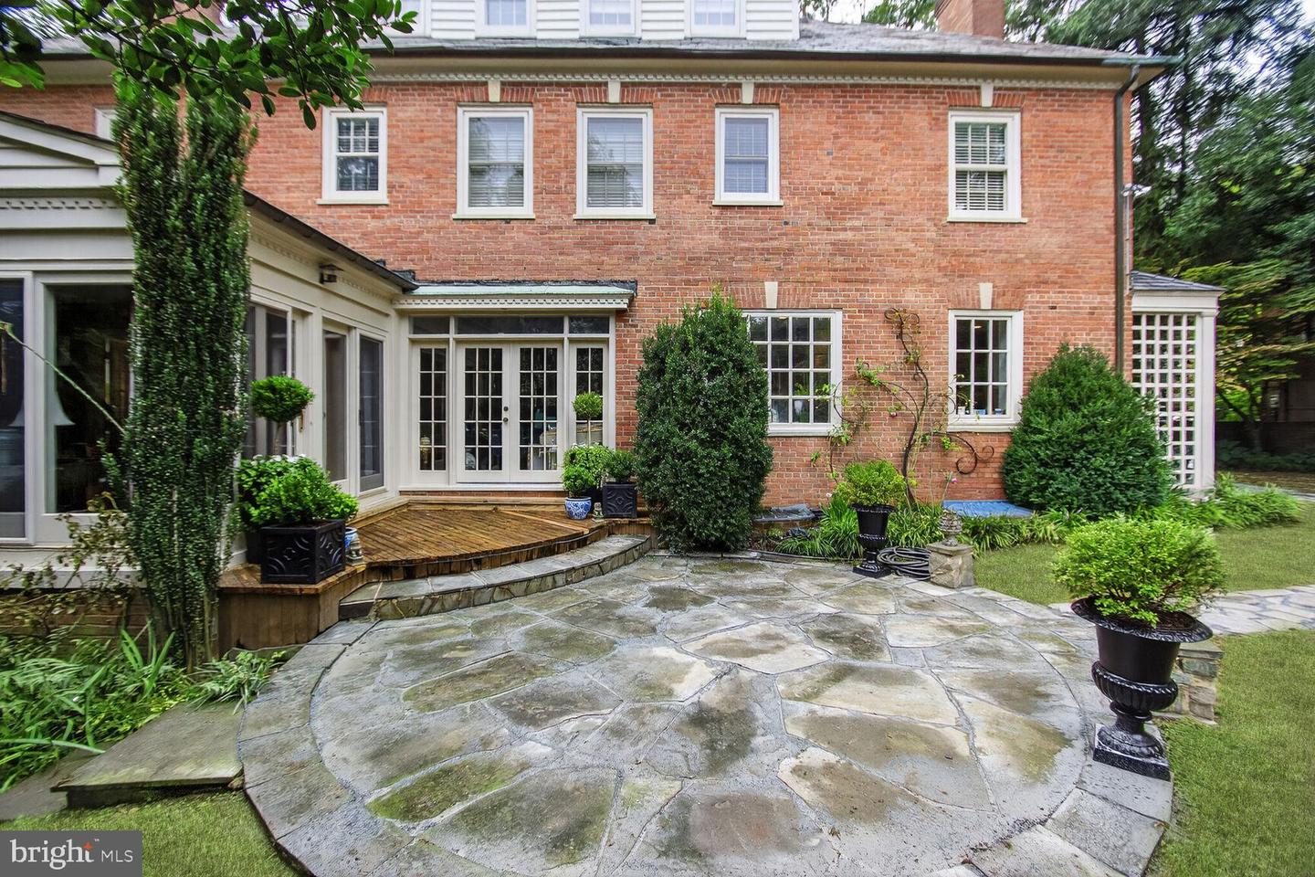 4920 PALISADE LN NW, WASHINGTON, District Of Columbia 20016, 6 Bedrooms Bedrooms, 19 Rooms Rooms,5 BathroomsBathrooms,Residential,For sale,4920 PALISADE LN NW,DCDC2242002 MLS # DCDC2242002