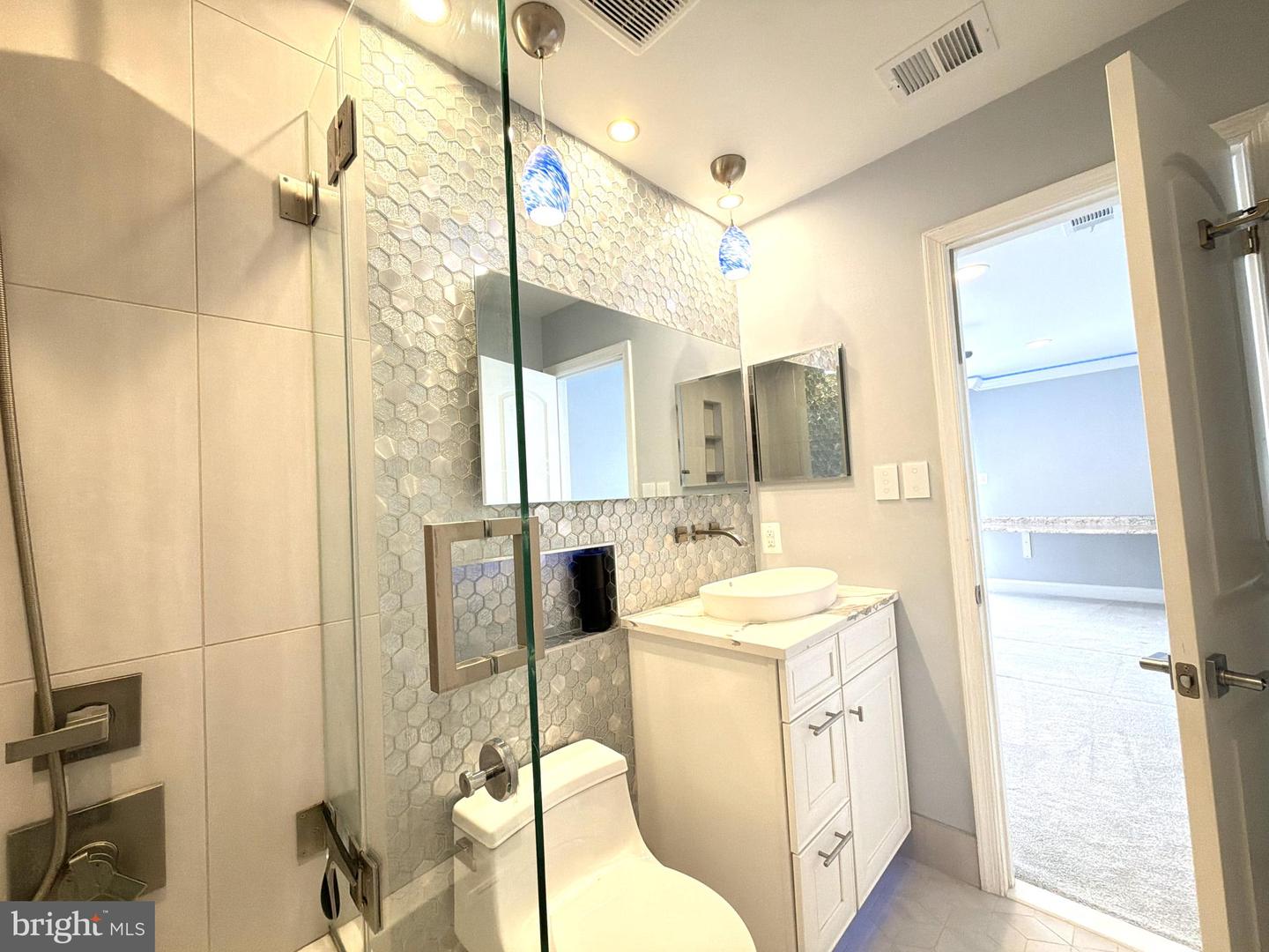 10206-C WILLOW MIST CT #55, OAKTON, Virginia 22124, 2 Bedrooms Bedrooms, ,2 BathroomsBathrooms,Residential,For sale,10206-C WILLOW MIST CT #55,VAFX2286312 MLS # VAFX2286312