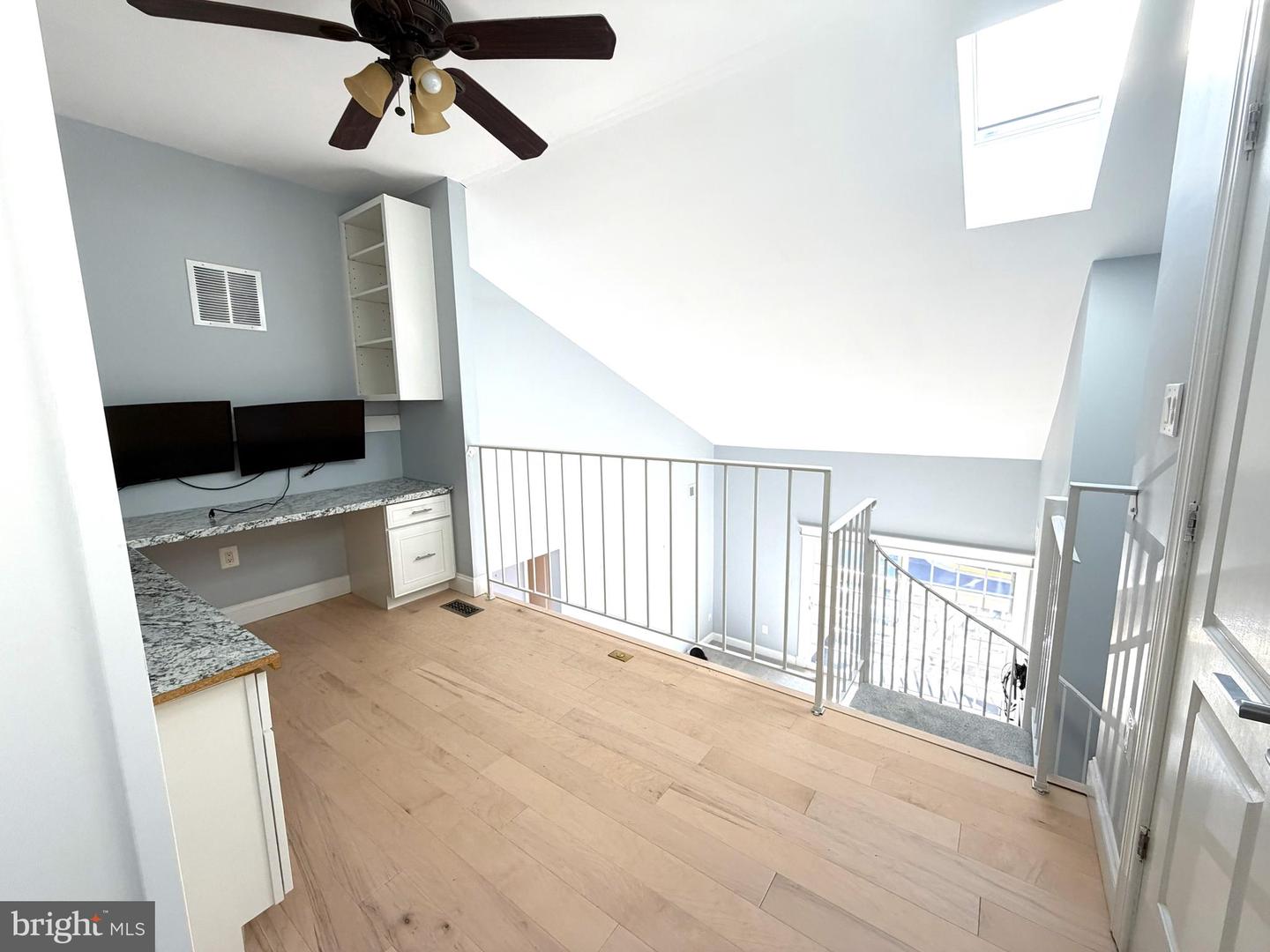 10206-C WILLOW MIST CT #55, OAKTON, Virginia 22124, 2 Bedrooms Bedrooms, ,2 BathroomsBathrooms,Residential,For sale,10206-C WILLOW MIST CT #55,VAFX2286312 MLS # VAFX2286312