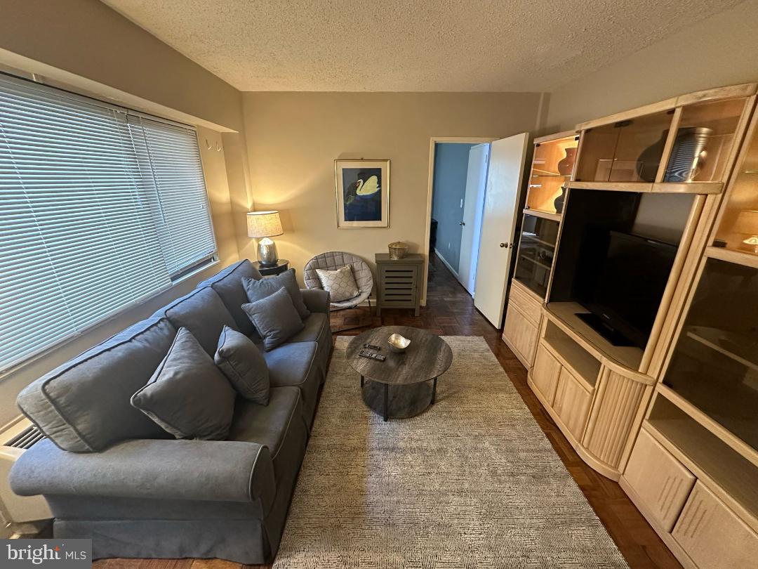 2141 I ST NW #615, WASHINGTON, District Of Columbia 20037, 1 Bedroom Bedrooms, ,1 BathroomBathrooms,Residential,For sale,2141 I ST NW #615,DCDC2242004 MLS # DCDC2242004