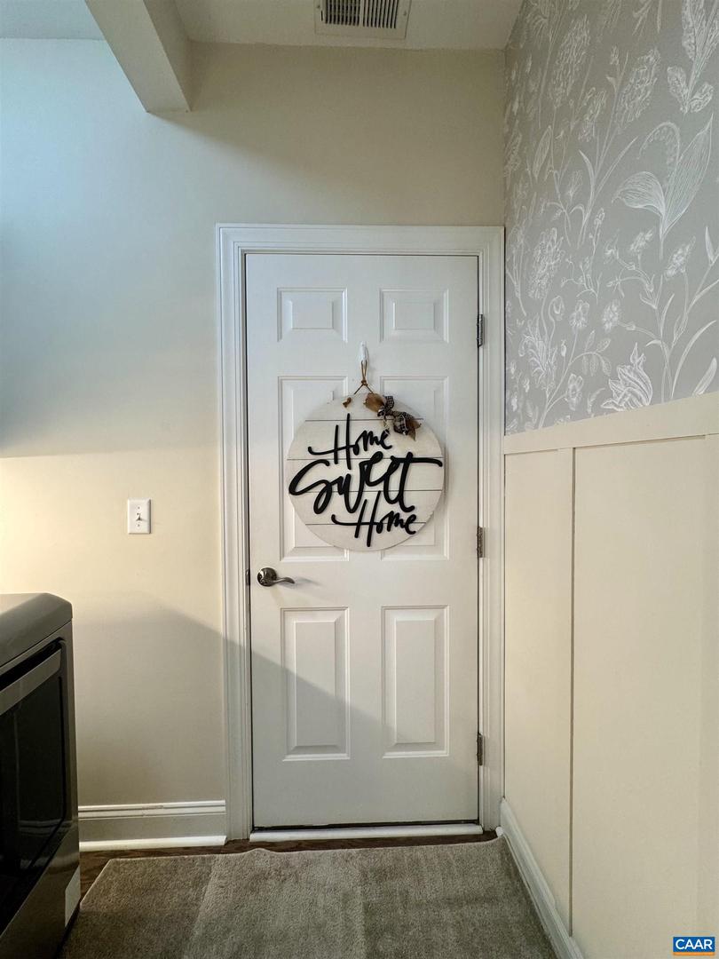 189 WINDSOR DR, FISHERSVILLE, Virginia 22939, 4 Bedrooms Bedrooms, ,2 BathroomsBathrooms,Residential,For sale,189 WINDSOR DR,672578 MLS # 672578