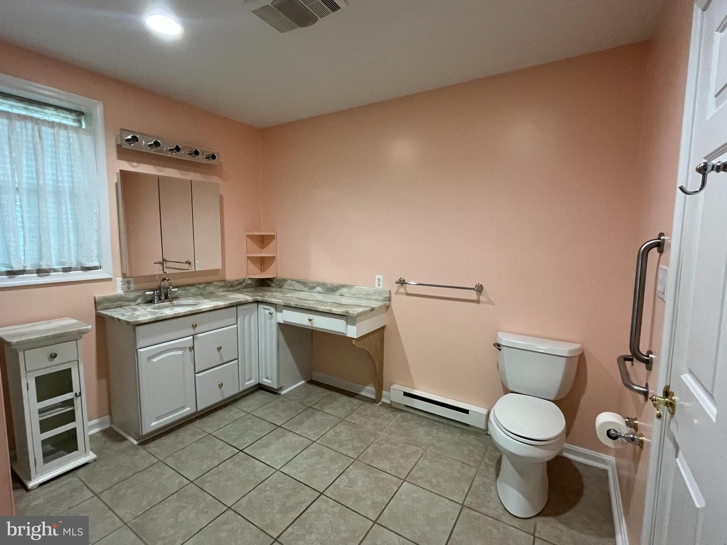 3203 RIVERVIEW DR, TRIANGLE, Virginia 22172, 5 Bedrooms Bedrooms, ,3 BathroomsBathrooms,Residential,For sale,3203 RIVERVIEW DR,VAPW2110774 MLS # VAPW2110774