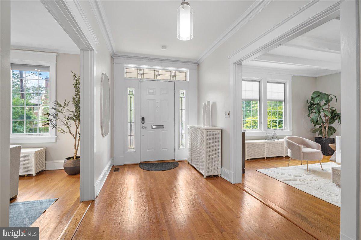 1610 CRITTENDEN ST NW, WASHINGTON, District Of Columbia 20011, 5 Bedrooms Bedrooms, ,4 BathroomsBathrooms,Residential,For sale,1610 CRITTENDEN ST NW,DCDC2242008 MLS # DCDC2242008