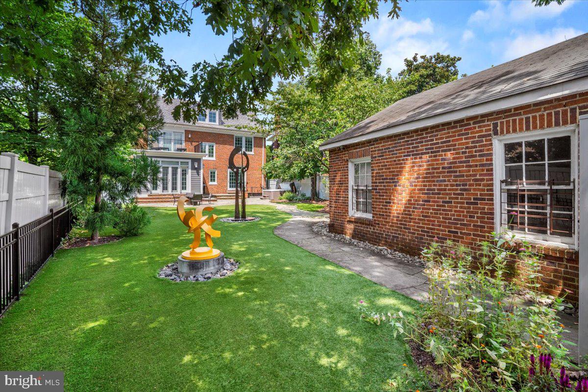 1610 CRITTENDEN ST NW, WASHINGTON, District Of Columbia 20011, 5 Bedrooms Bedrooms, ,4 BathroomsBathrooms,Residential,For sale,1610 CRITTENDEN ST NW,DCDC2242008 MLS # DCDC2242008