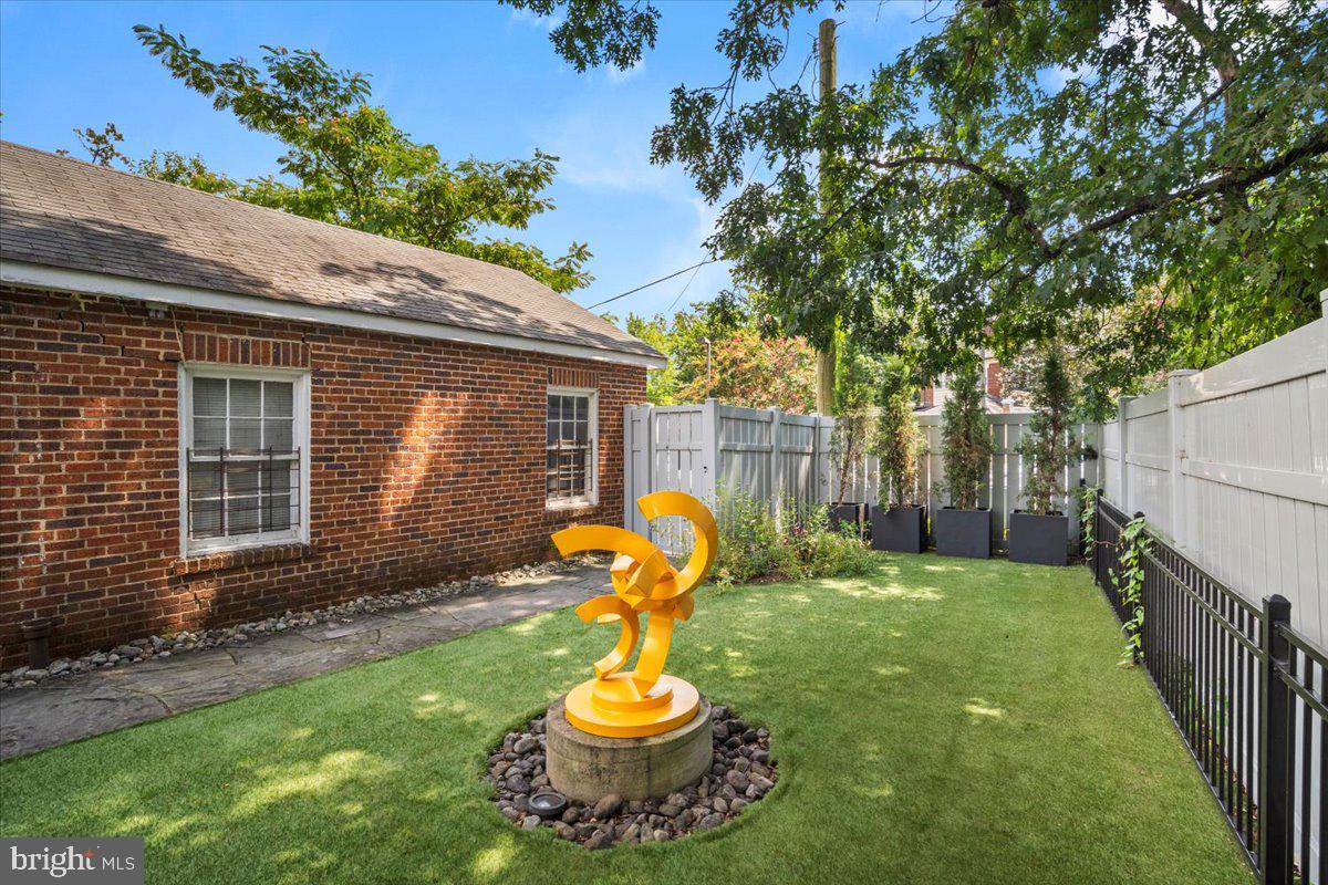 1610 CRITTENDEN ST NW, WASHINGTON, District Of Columbia 20011, 5 Bedrooms Bedrooms, ,4 BathroomsBathrooms,Residential,For sale,1610 CRITTENDEN ST NW,DCDC2242008 MLS # DCDC2242008