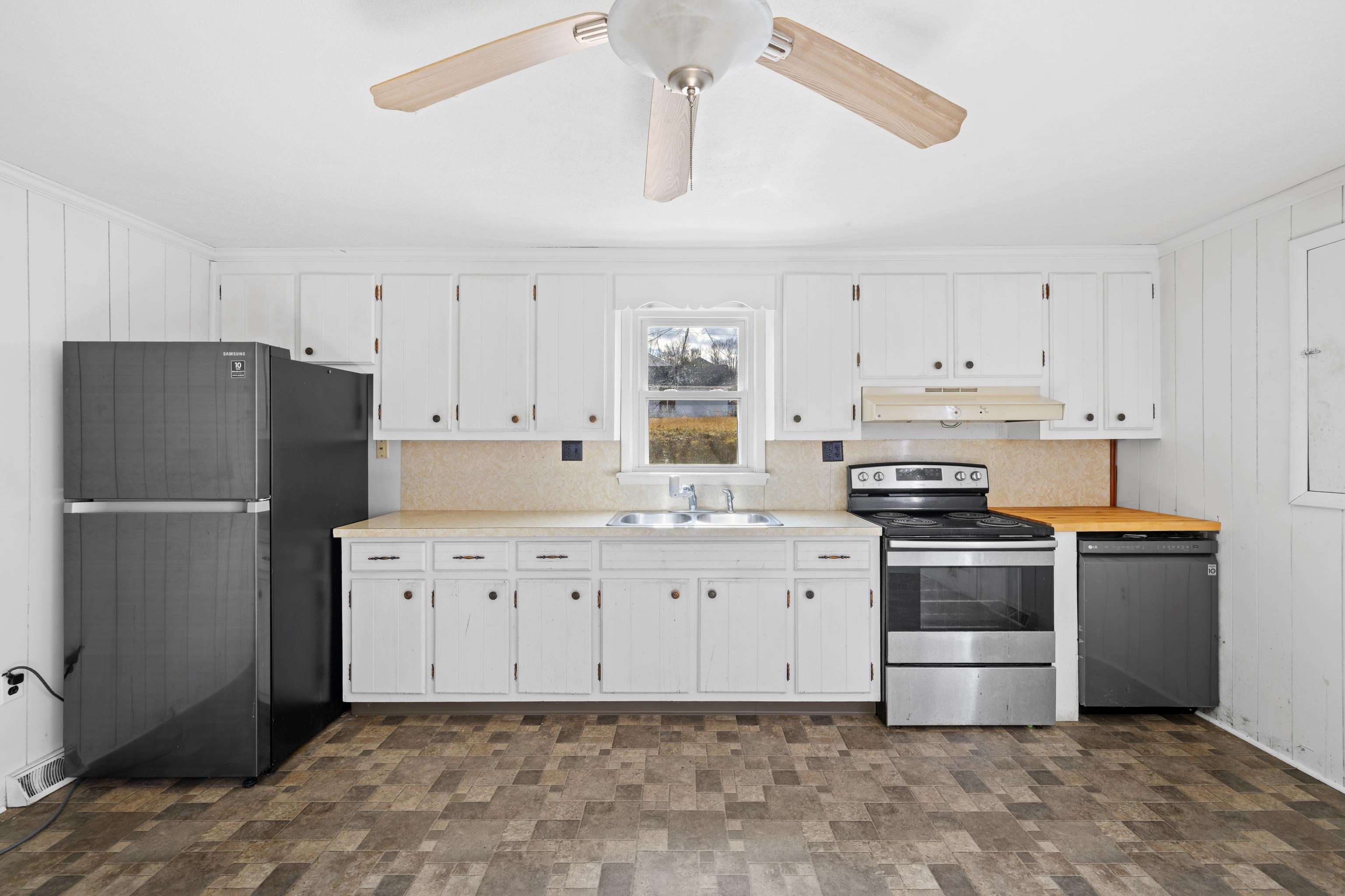 1340 B ST, WAYNESBORO, Virginia 22980, 2 Bedrooms Bedrooms, ,1 BathroomBathrooms,Residential,1340 B ST,672579 MLS # 672579