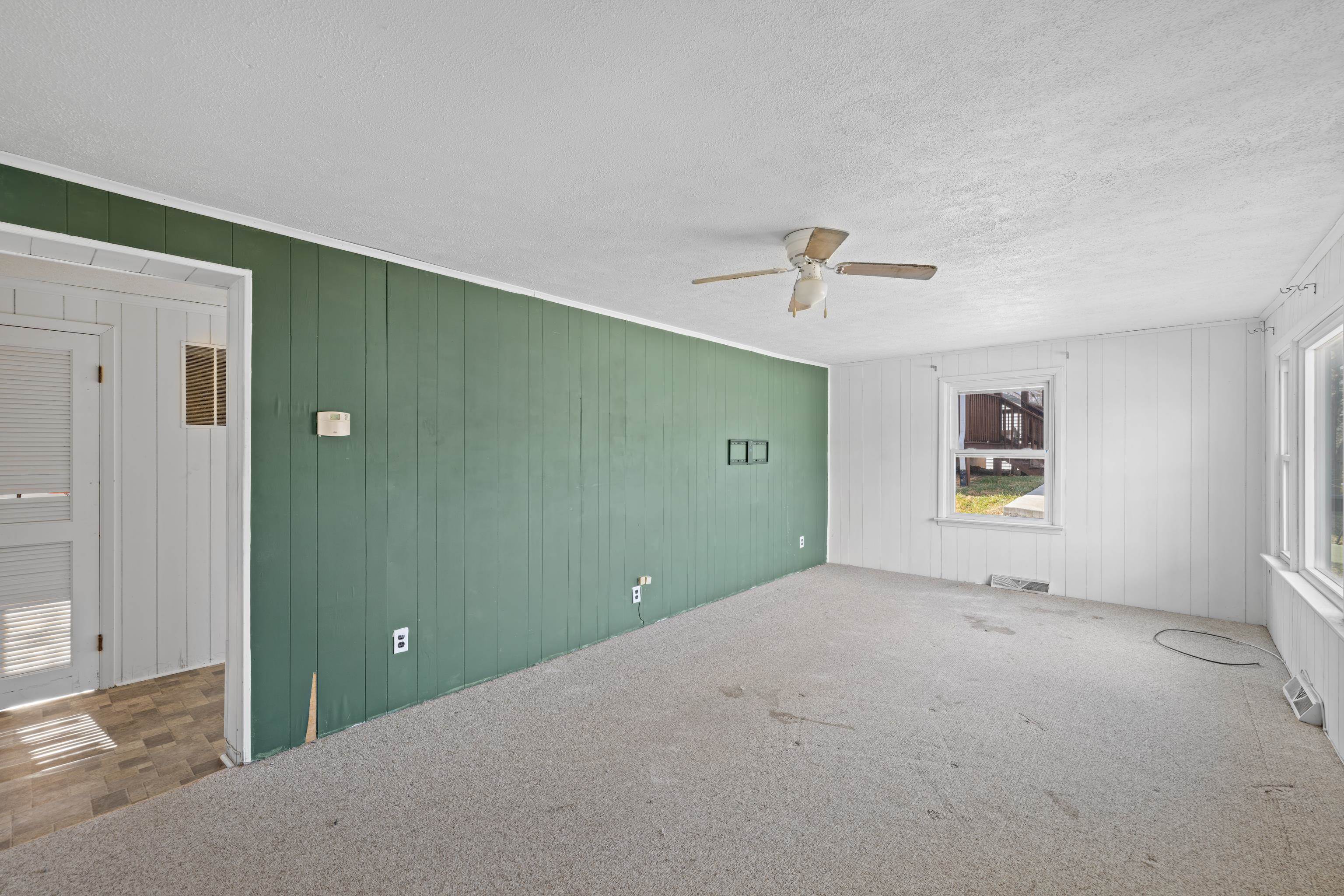 1340 B ST, WAYNESBORO, Virginia 22980, 2 Bedrooms Bedrooms, ,1 BathroomBathrooms,Residential,1340 B ST,672579 MLS # 672579