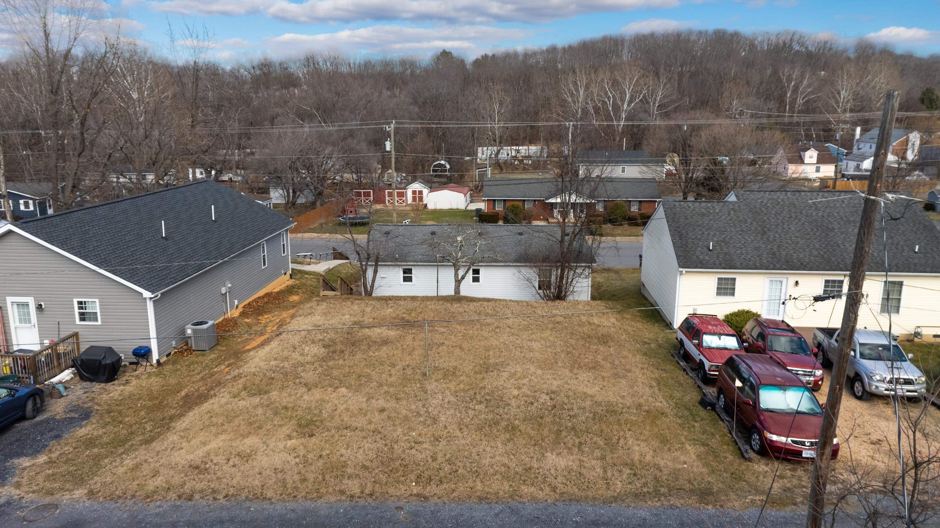 1340 B ST, WAYNESBORO, Virginia 22980, 2 Bedrooms Bedrooms, ,1 BathroomBathrooms,Residential,1340 B ST,672579 MLS # 672579