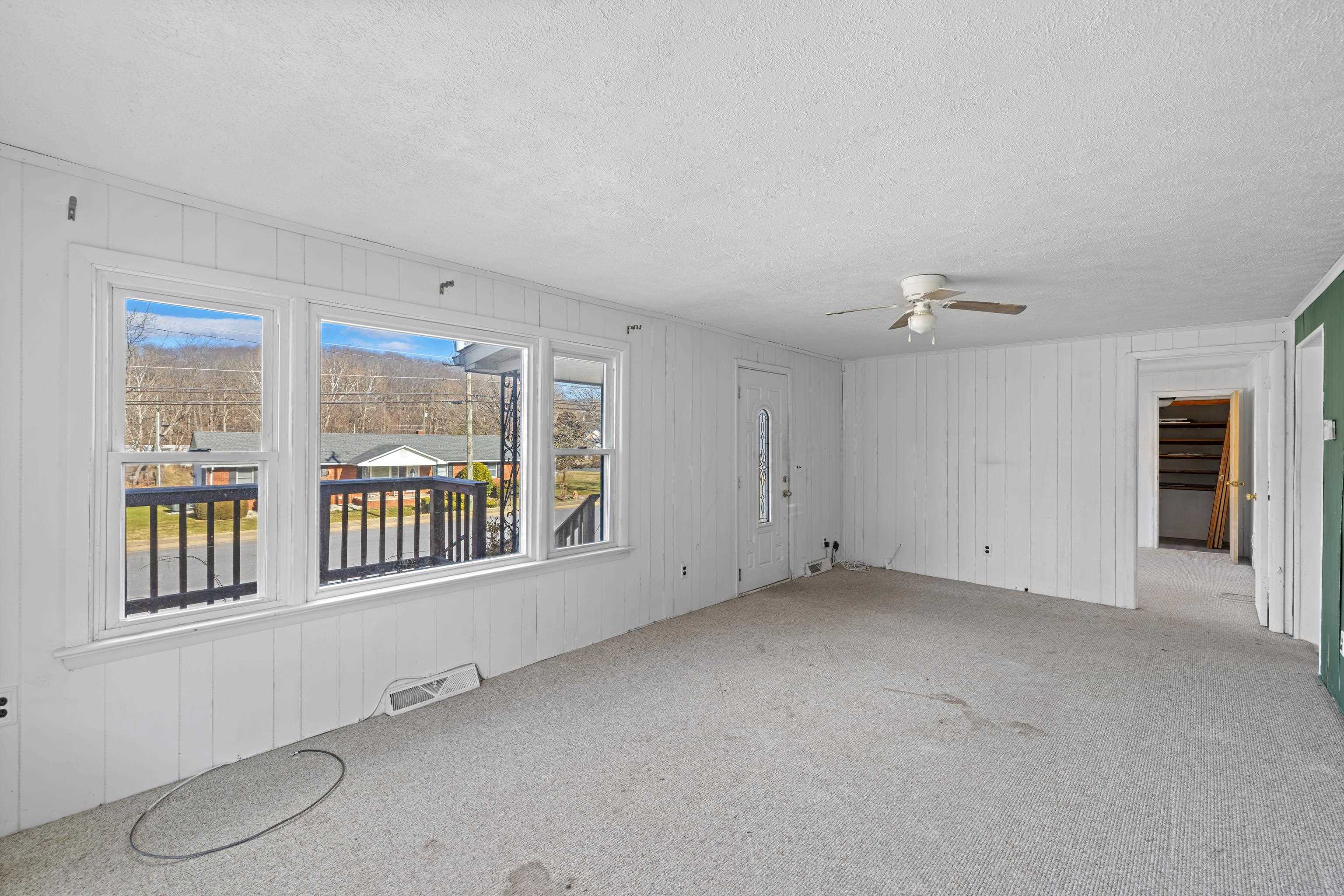 1340 B ST, WAYNESBORO, Virginia 22980, 2 Bedrooms Bedrooms, ,1 BathroomBathrooms,Residential,1340 B ST,672579 MLS # 672579