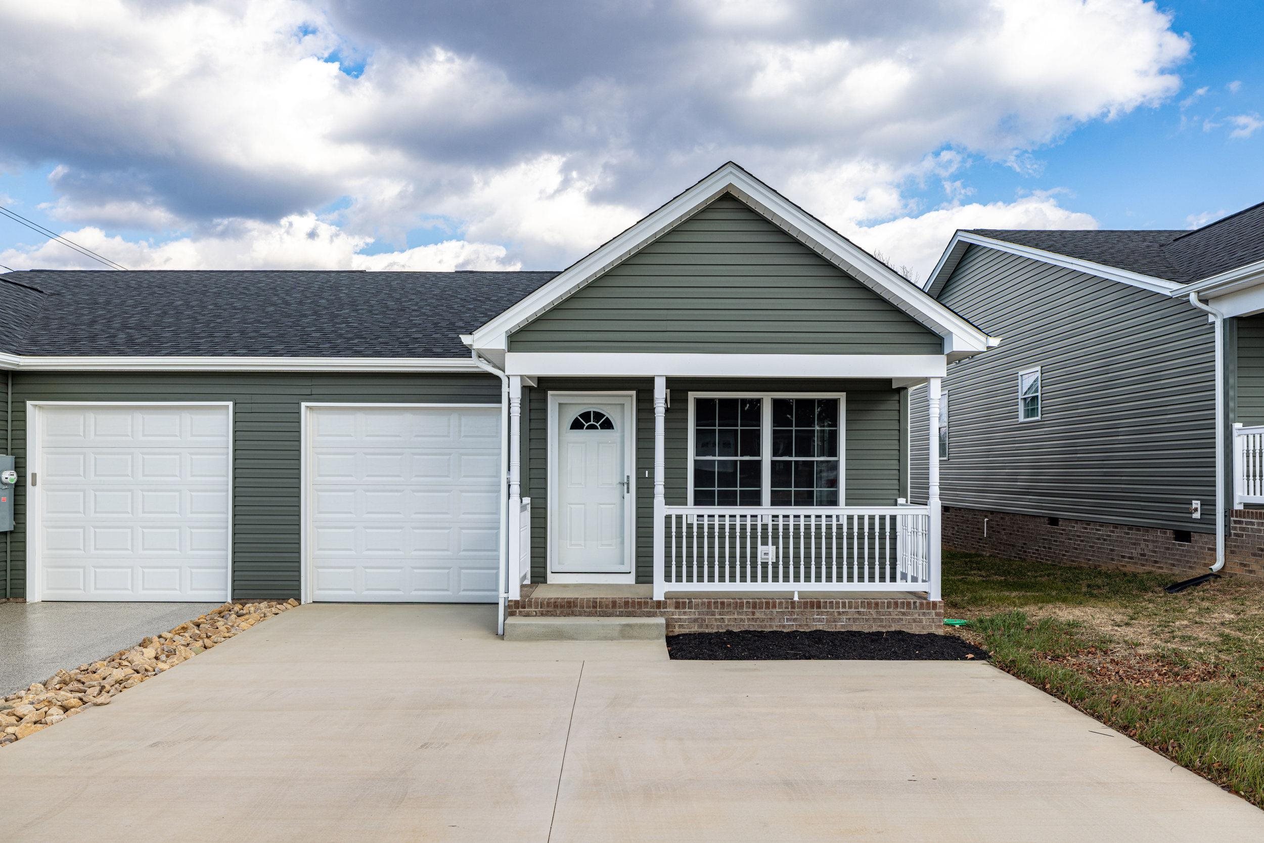 103 SIXTH AVE, LURAY, Virginia 22835, 2 Bedrooms Bedrooms, ,2 BathroomsBathrooms,Residential,103 SIXTH AVE,672580 MLS # 672580 103 SIXTH AVE, LURAY, Virginia 22835, 2 Bedrooms Bedrooms, ,2 BathroomsBathrooms,Residential,103 SIXTH AVE,672580 MLS # 672580