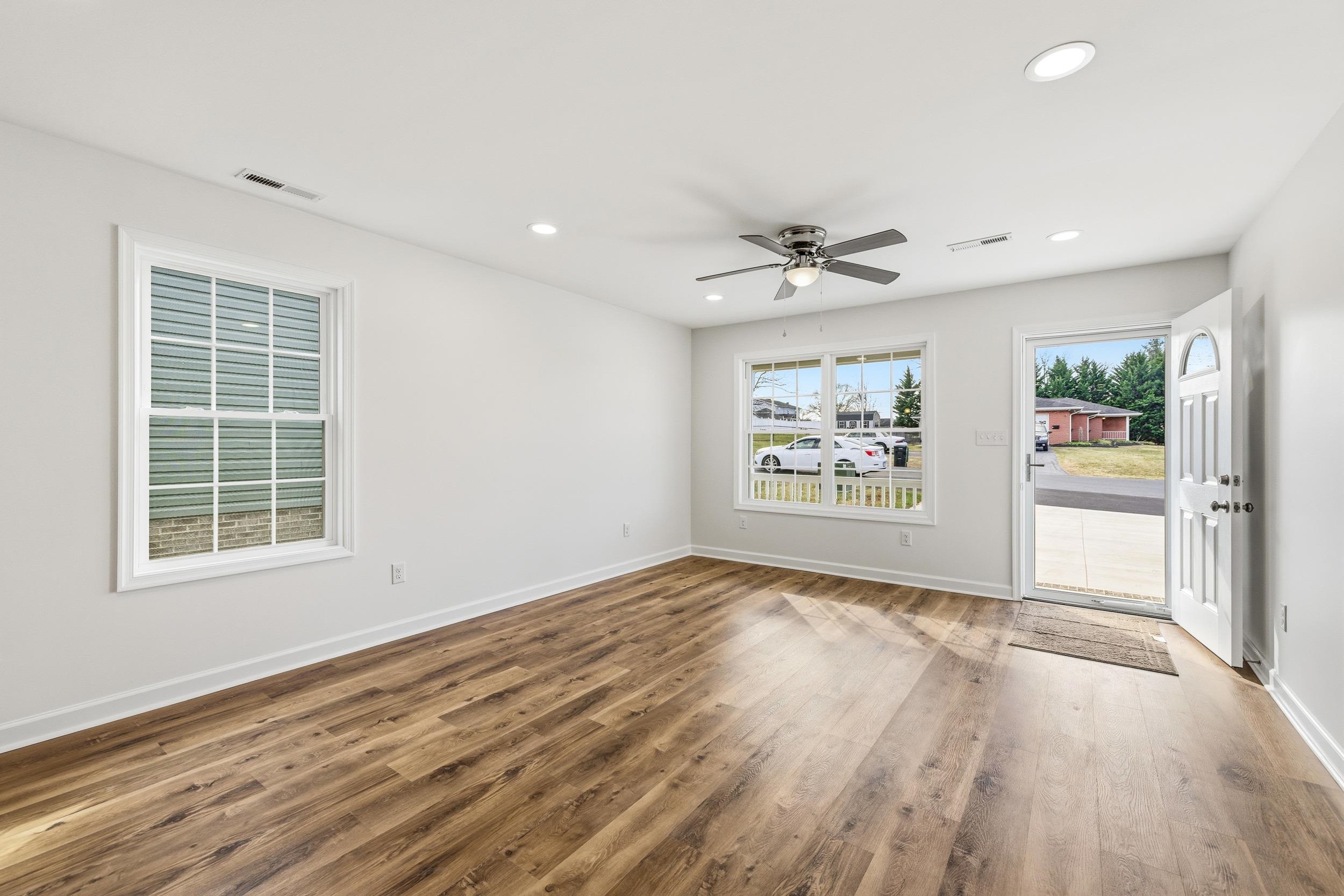 103 SIXTH AVE, LURAY, Virginia 22835, 2 Bedrooms Bedrooms, ,2 BathroomsBathrooms,Residential,103 SIXTH AVE,672580 MLS # 672580 103 SIXTH AVE, LURAY, Virginia 22835, 2 Bedrooms Bedrooms, ,2 BathroomsBathrooms,Residential,103 SIXTH AVE,672580 MLS # 672580