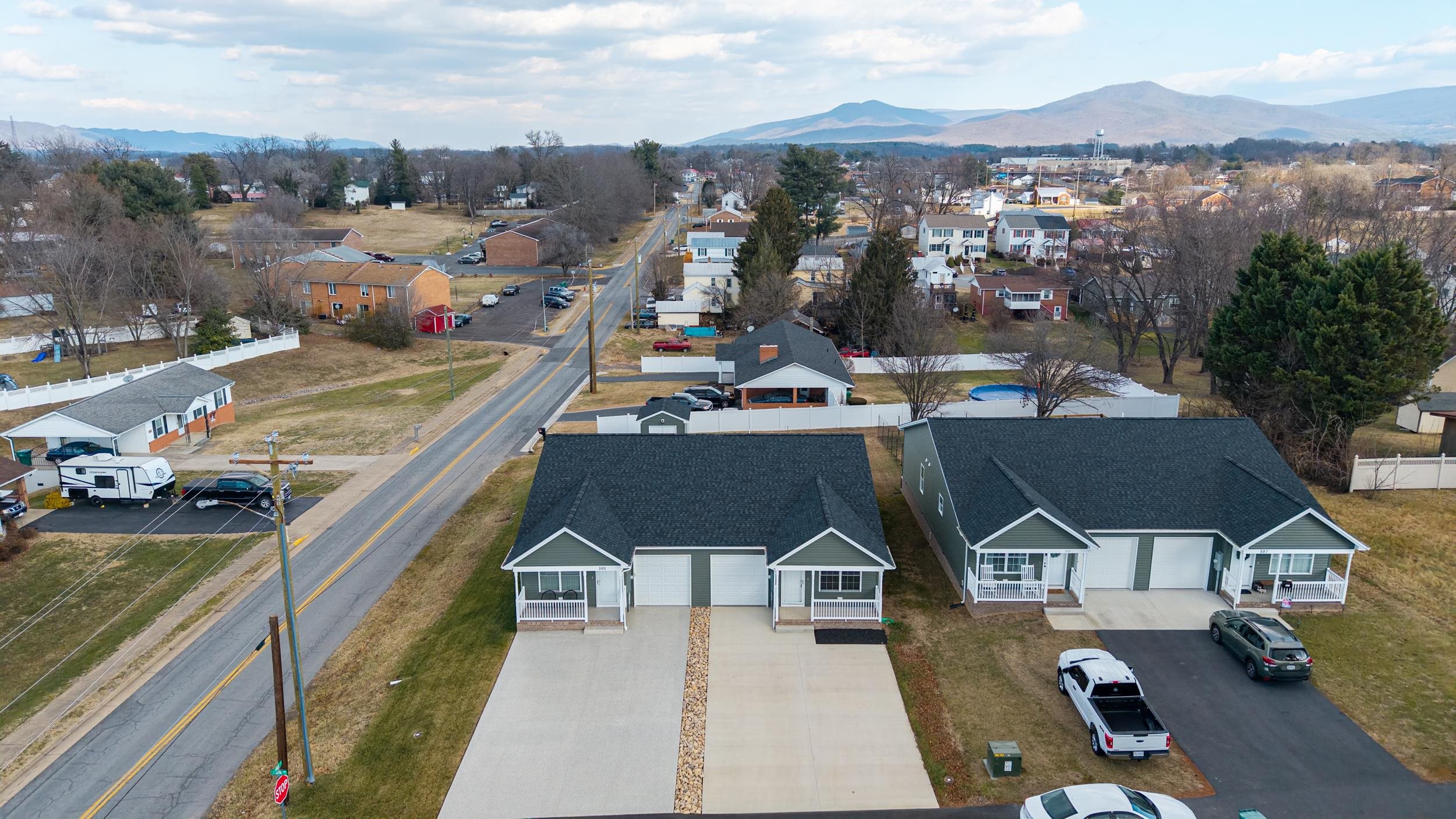 103 SIXTH AVE, LURAY, Virginia 22835, 2 Bedrooms Bedrooms, ,2 BathroomsBathrooms,Residential,103 SIXTH AVE,672580 MLS # 672580 103 SIXTH AVE, LURAY, Virginia 22835, 2 Bedrooms Bedrooms, ,2 BathroomsBathrooms,Residential,103 SIXTH AVE,672580 MLS # 672580