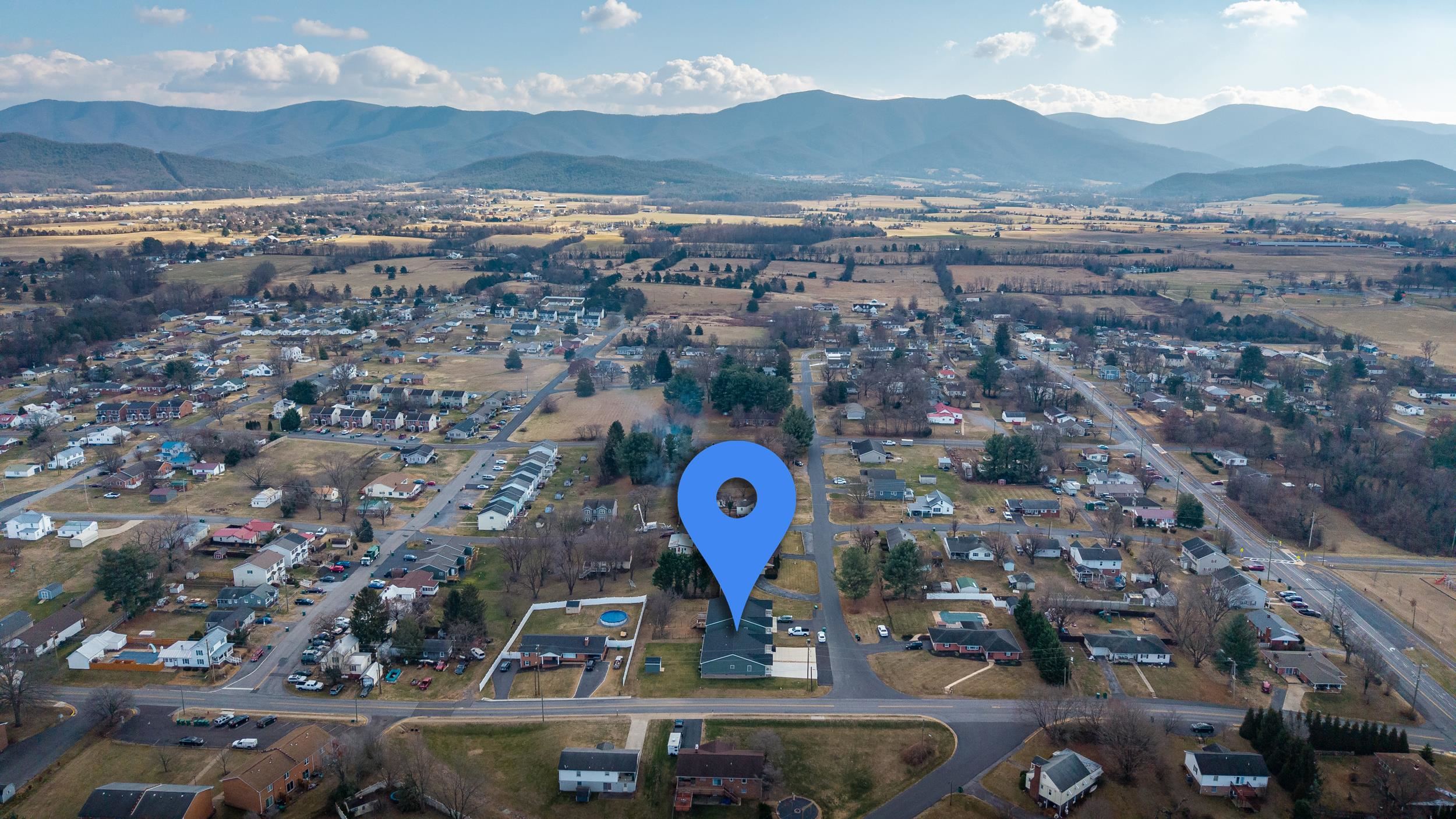 103 SIXTH AVE, LURAY, Virginia 22835, 2 Bedrooms Bedrooms, ,2 BathroomsBathrooms,Residential,103 SIXTH AVE,672580 MLS # 672580 103 SIXTH AVE, LURAY, Virginia 22835, 2 Bedrooms Bedrooms, ,2 BathroomsBathrooms,Residential,103 SIXTH AVE,672580 MLS # 672580